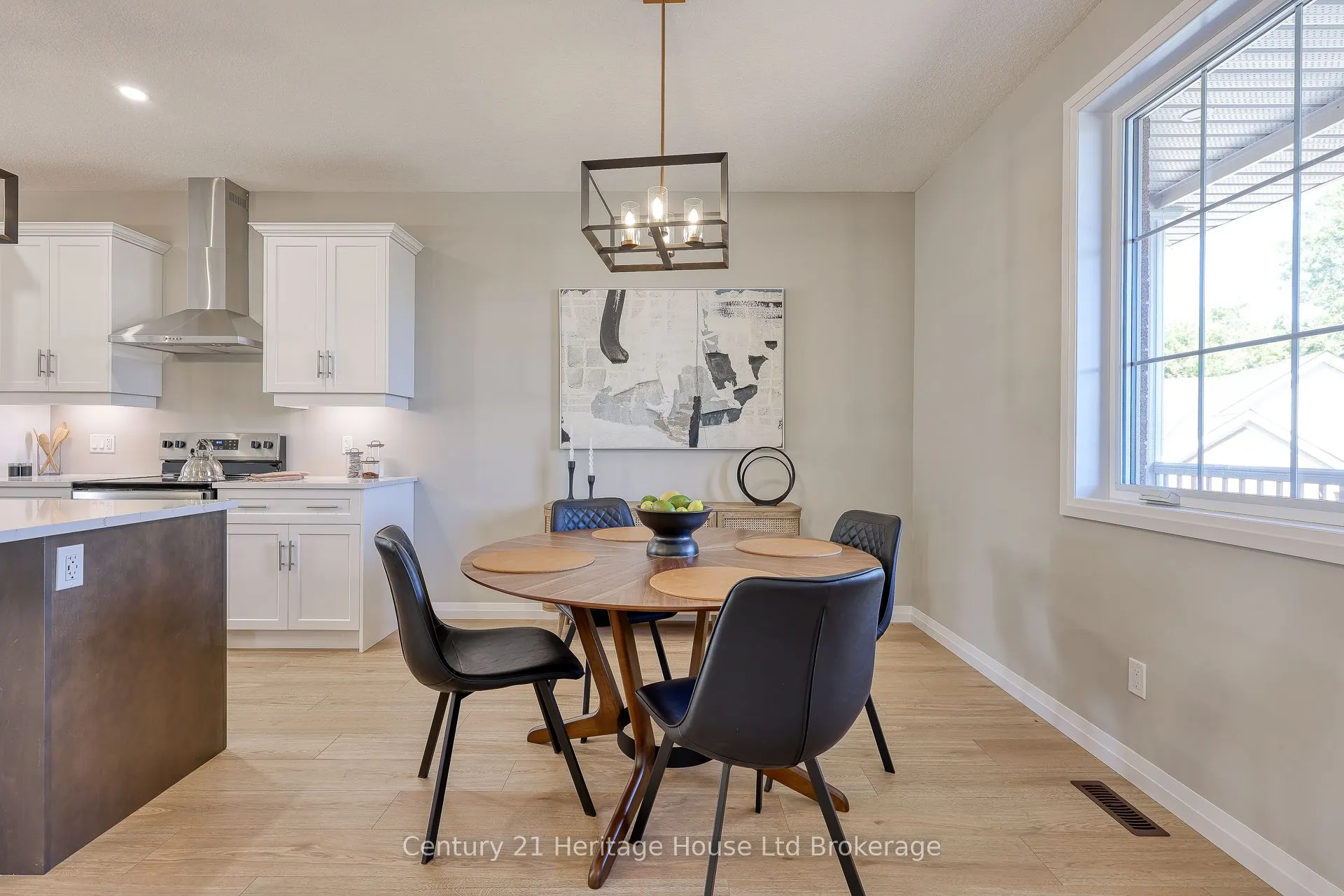 19 Anderson Street, #12