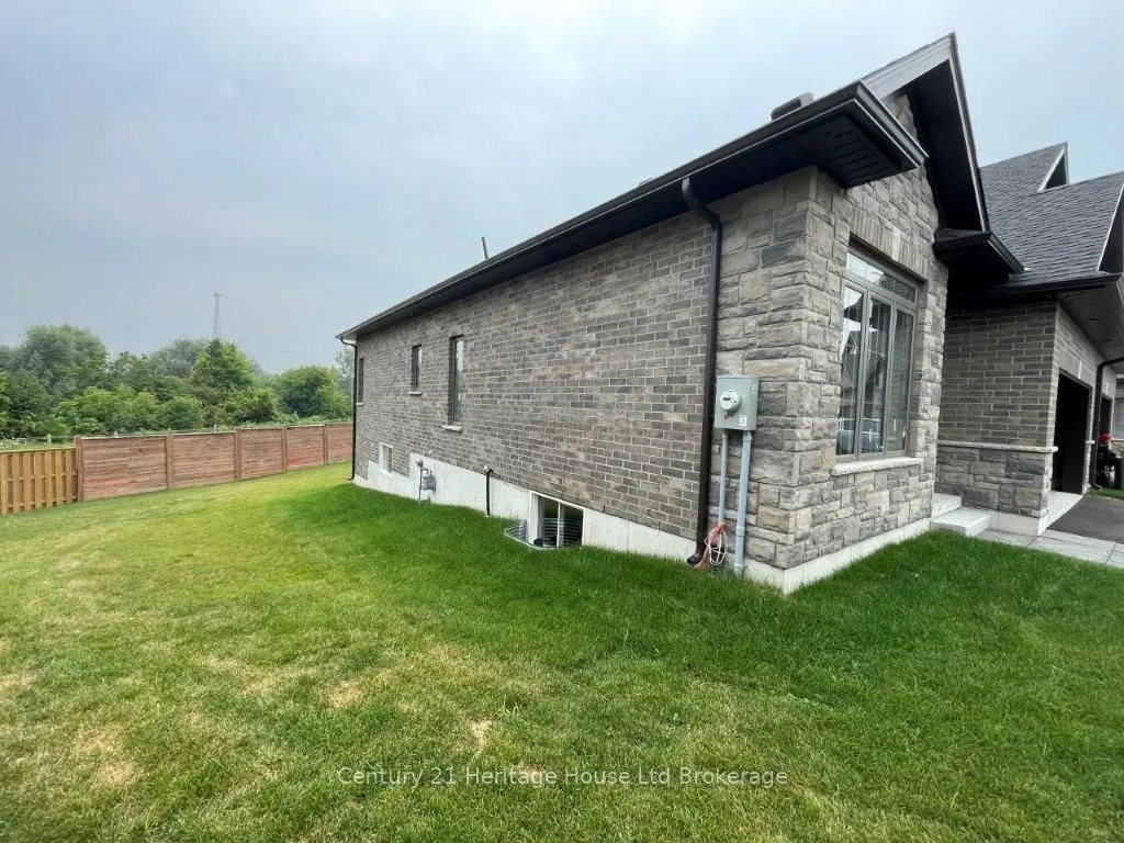 46 MATHESON Crescent