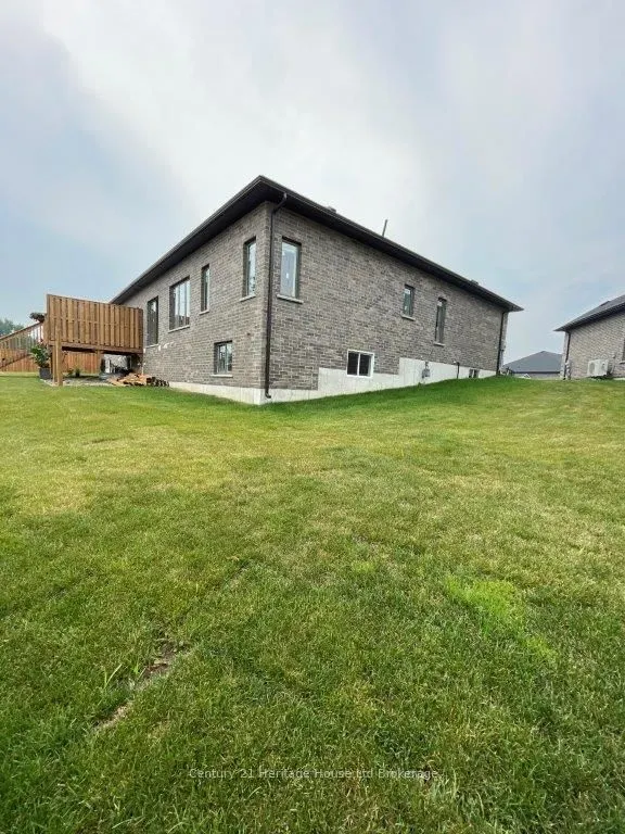 46 MATHESON Crescent