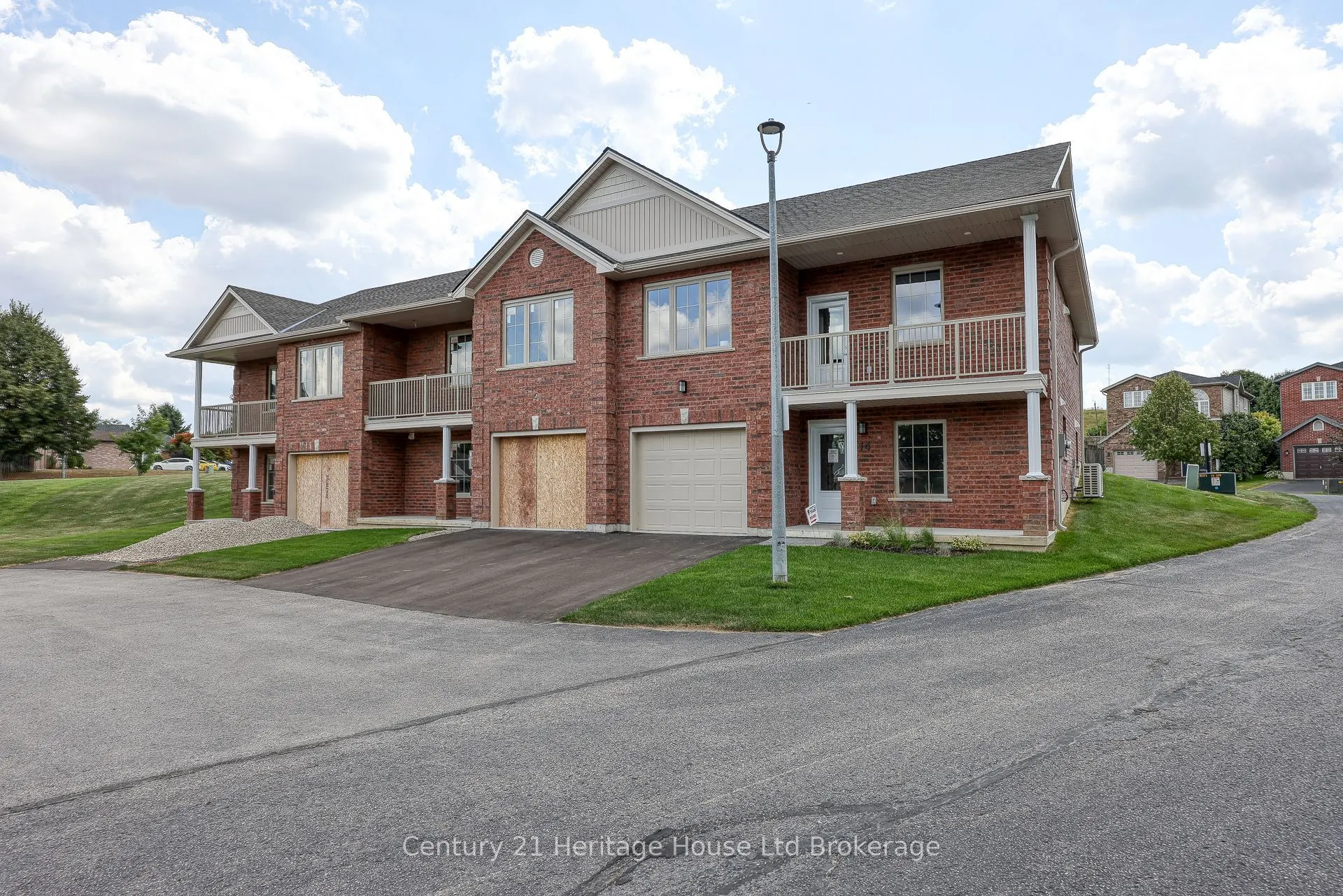 19 Anderson Street, #14