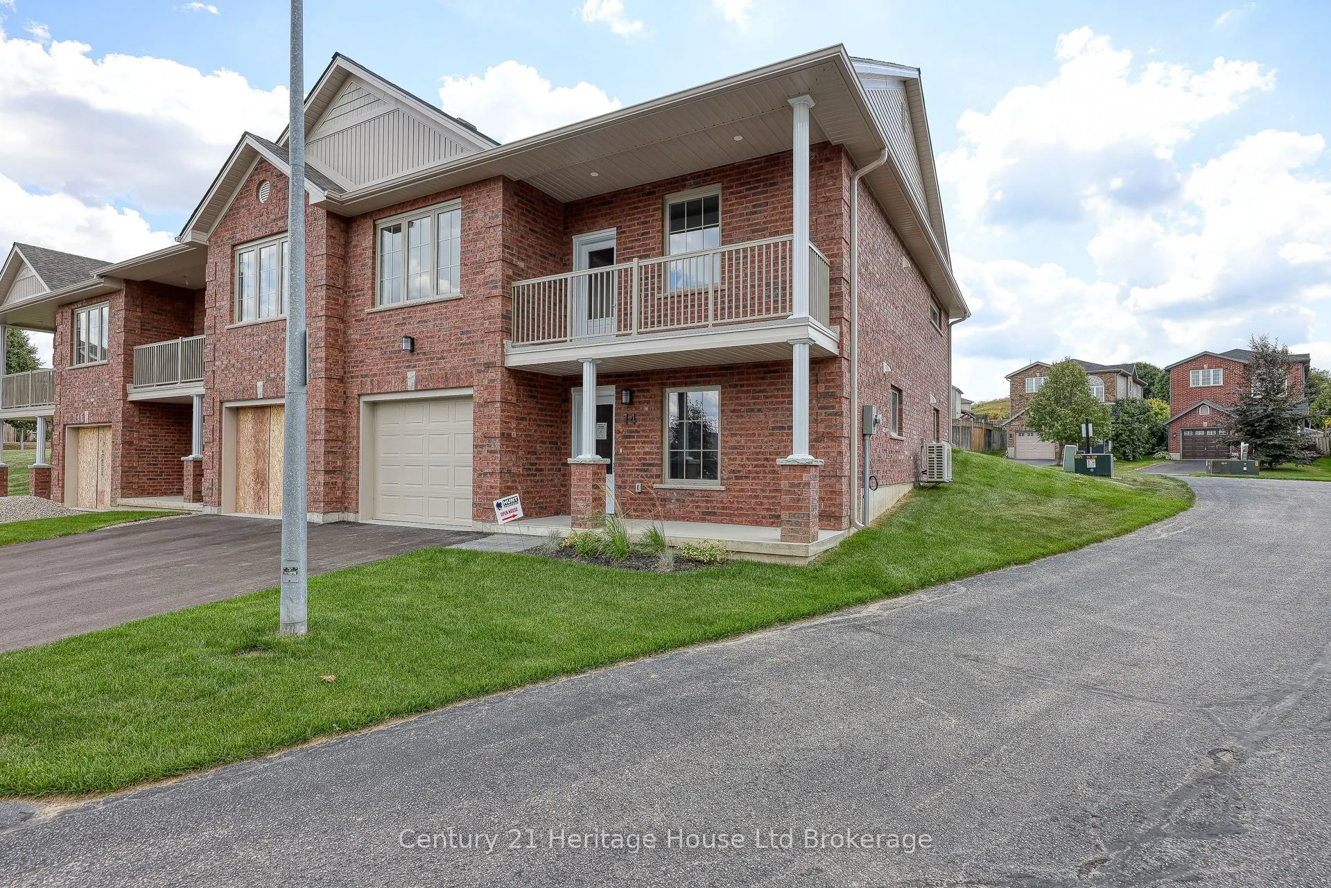 19 Anderson Street, #14