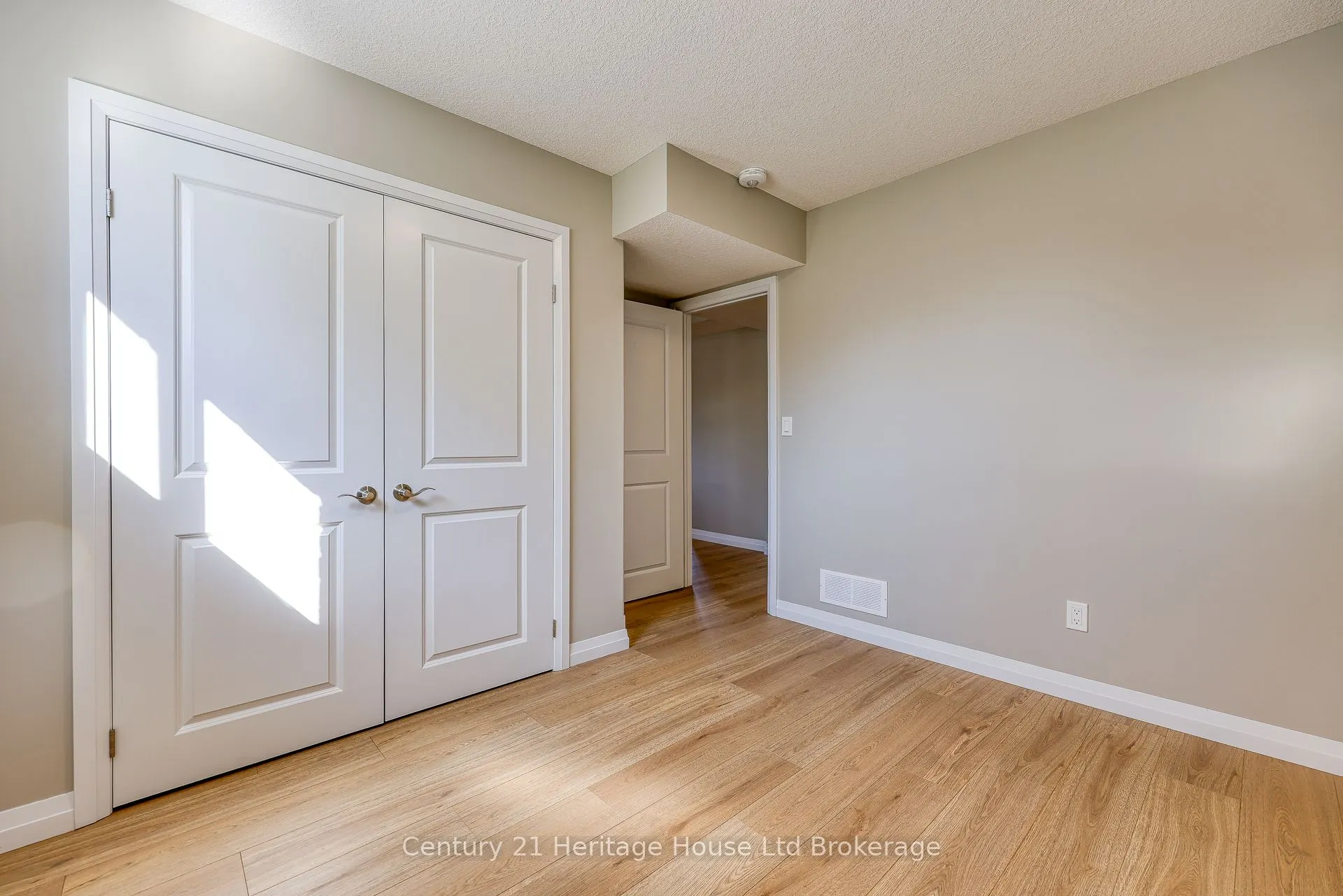 19 Anderson Street, #14