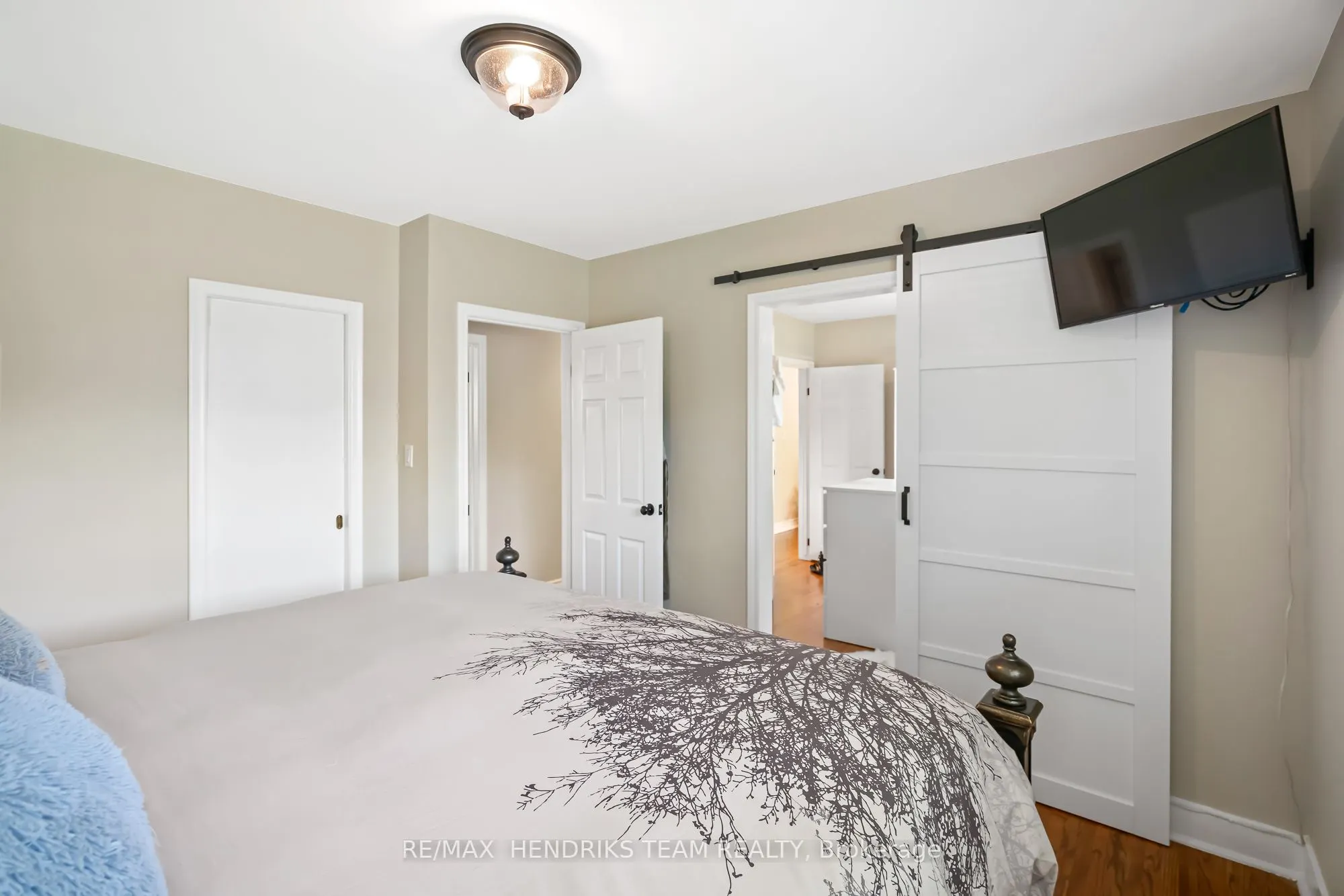 7 Kamla Drive