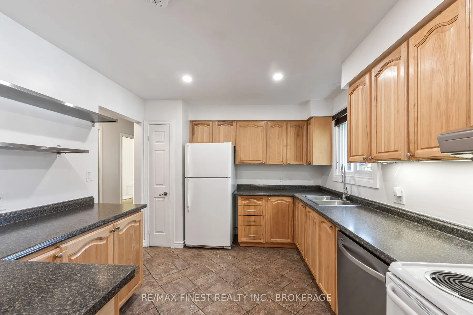 1135 Basswood Place