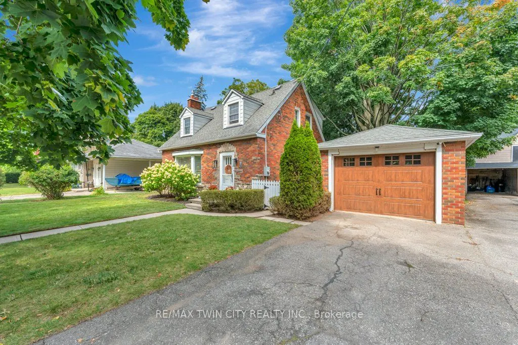 18 Ball Avenue
