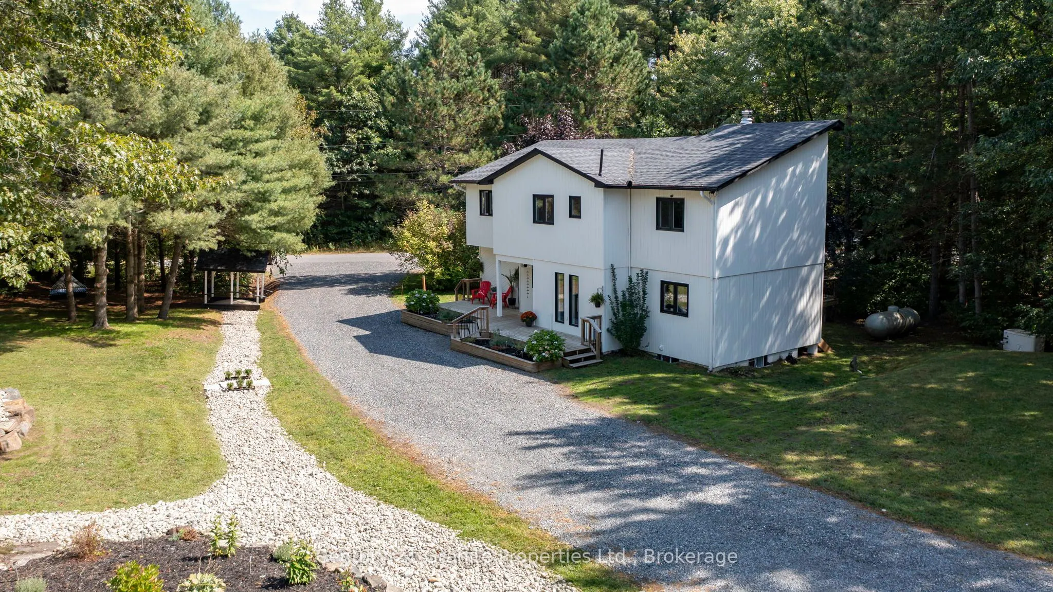 4 & 8 Bartlett Drive
