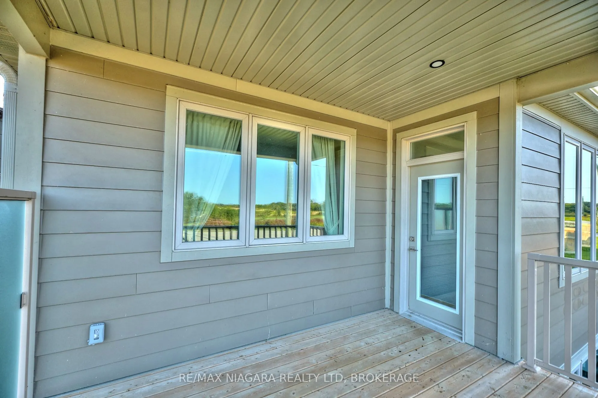 3947 Mitchell Crescent
