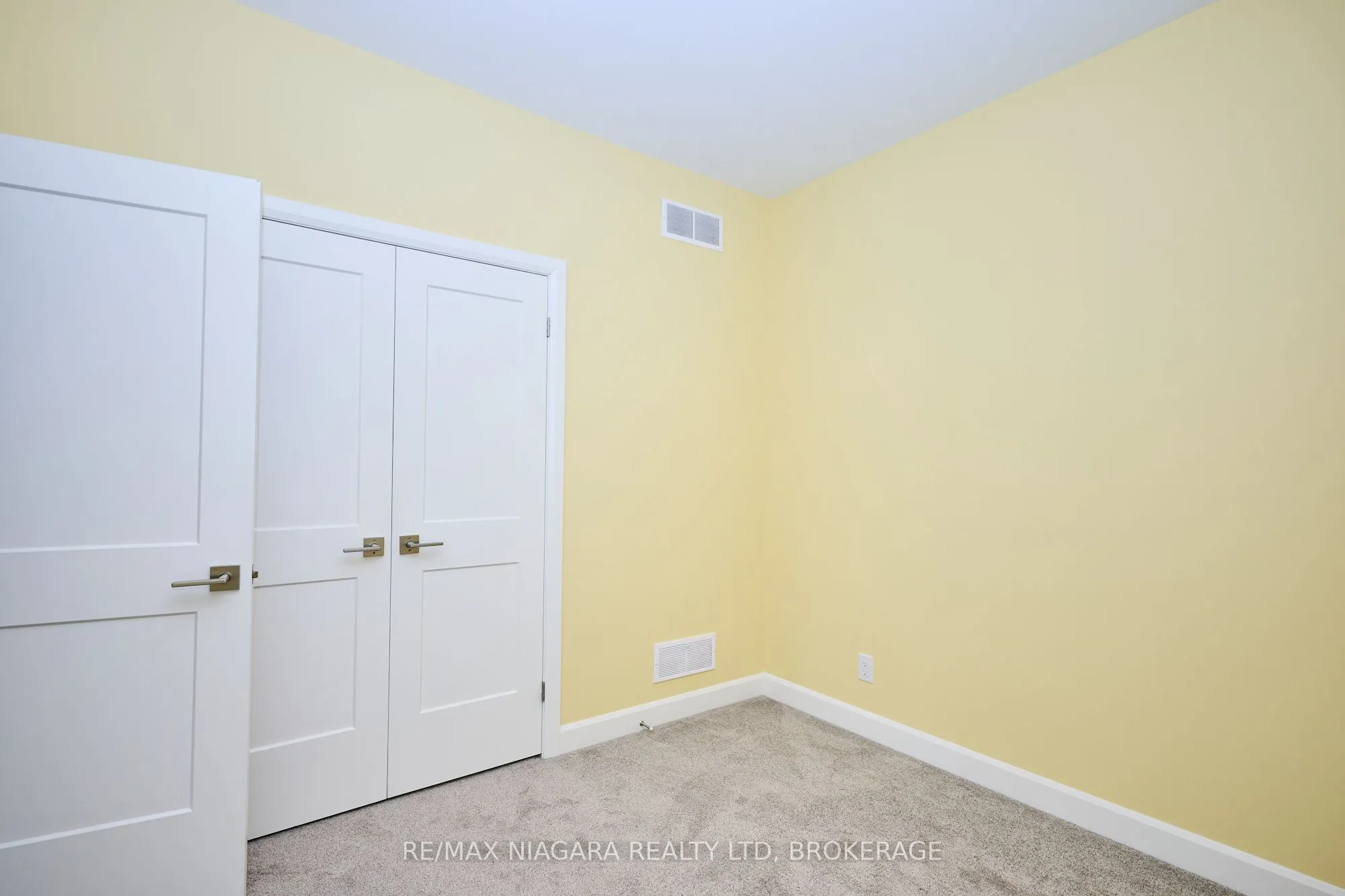 3947 Mitchell Crescent