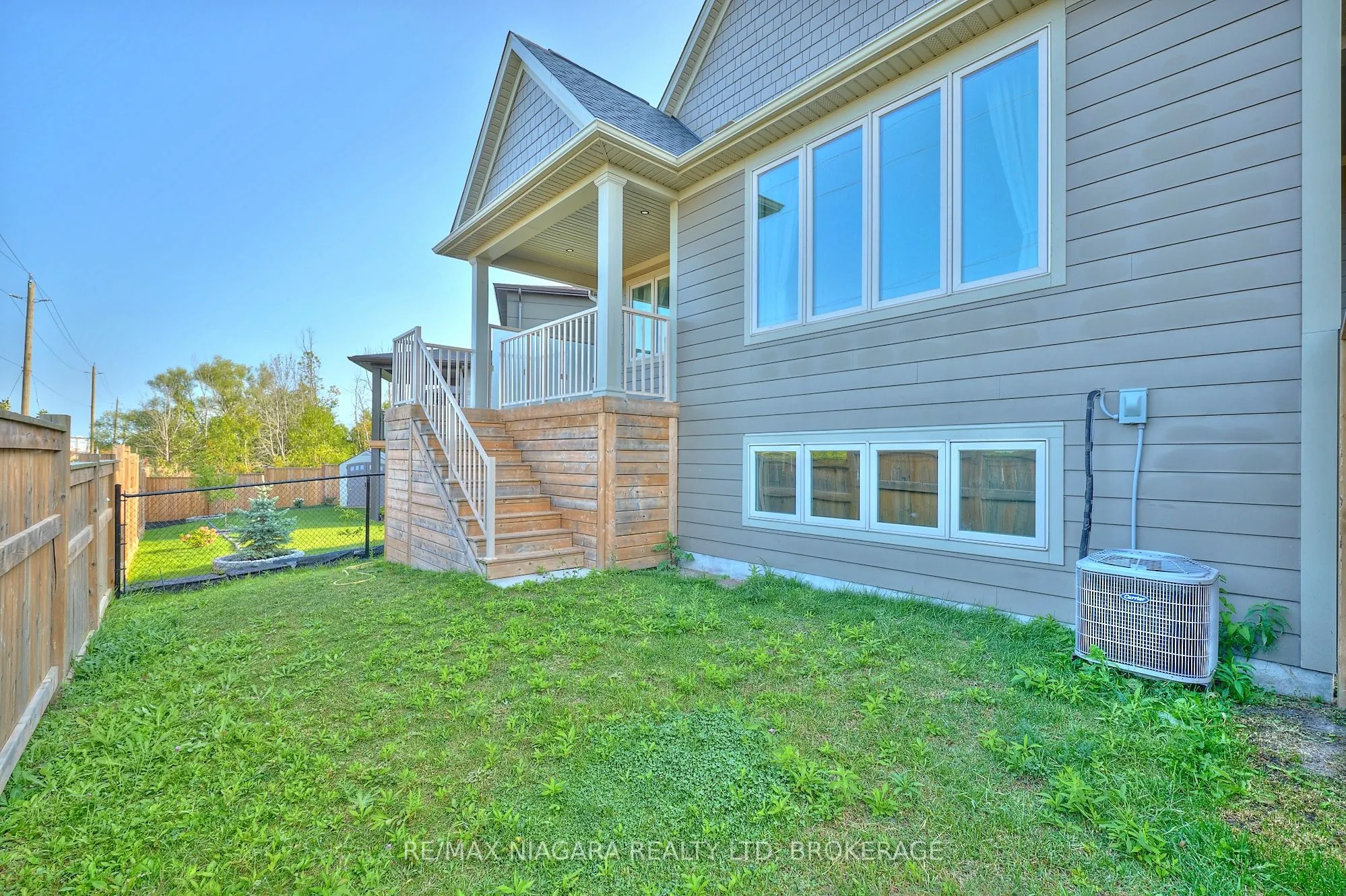 3947 Mitchell Crescent