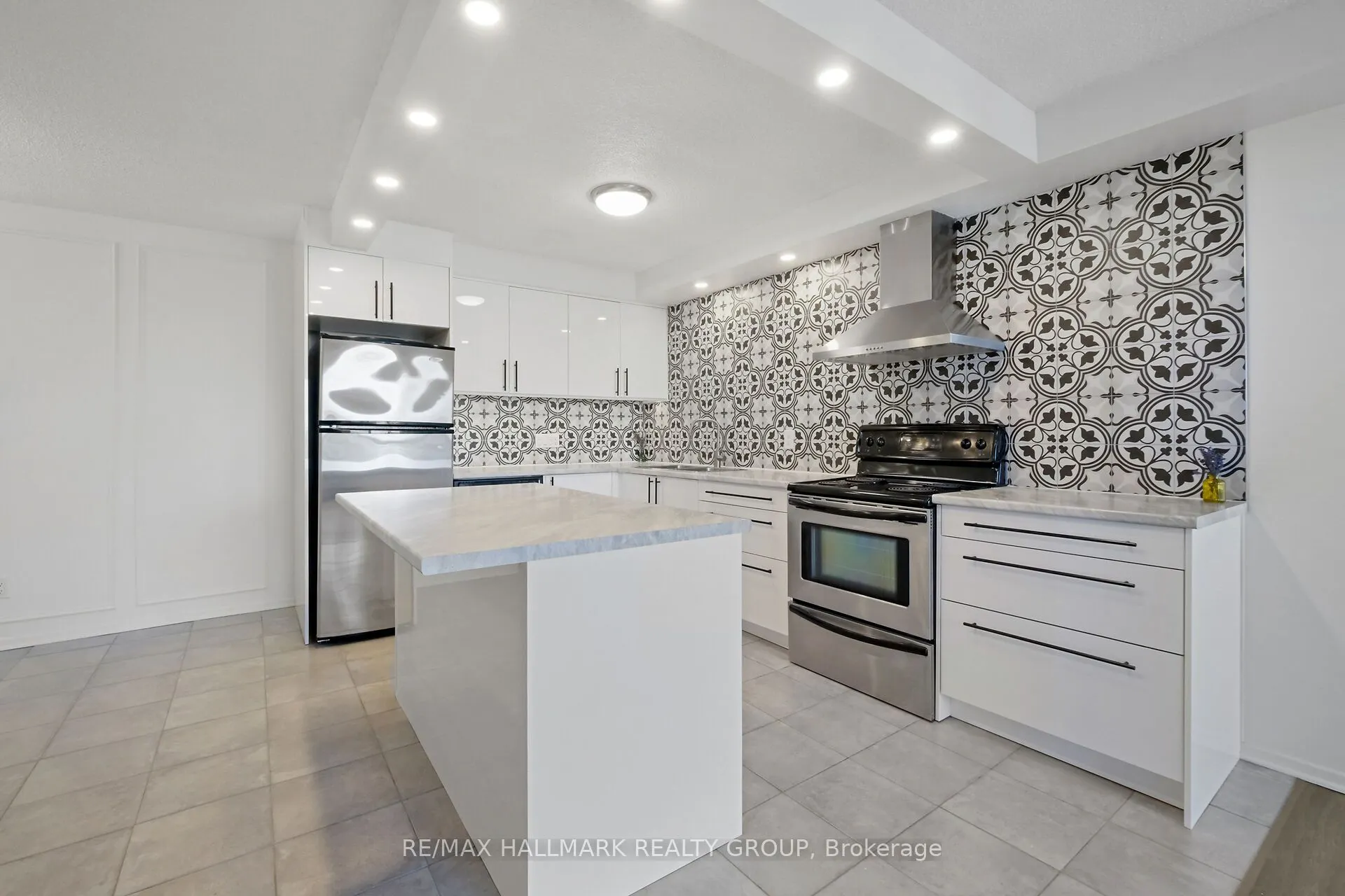 900 Dynes Road, #1904