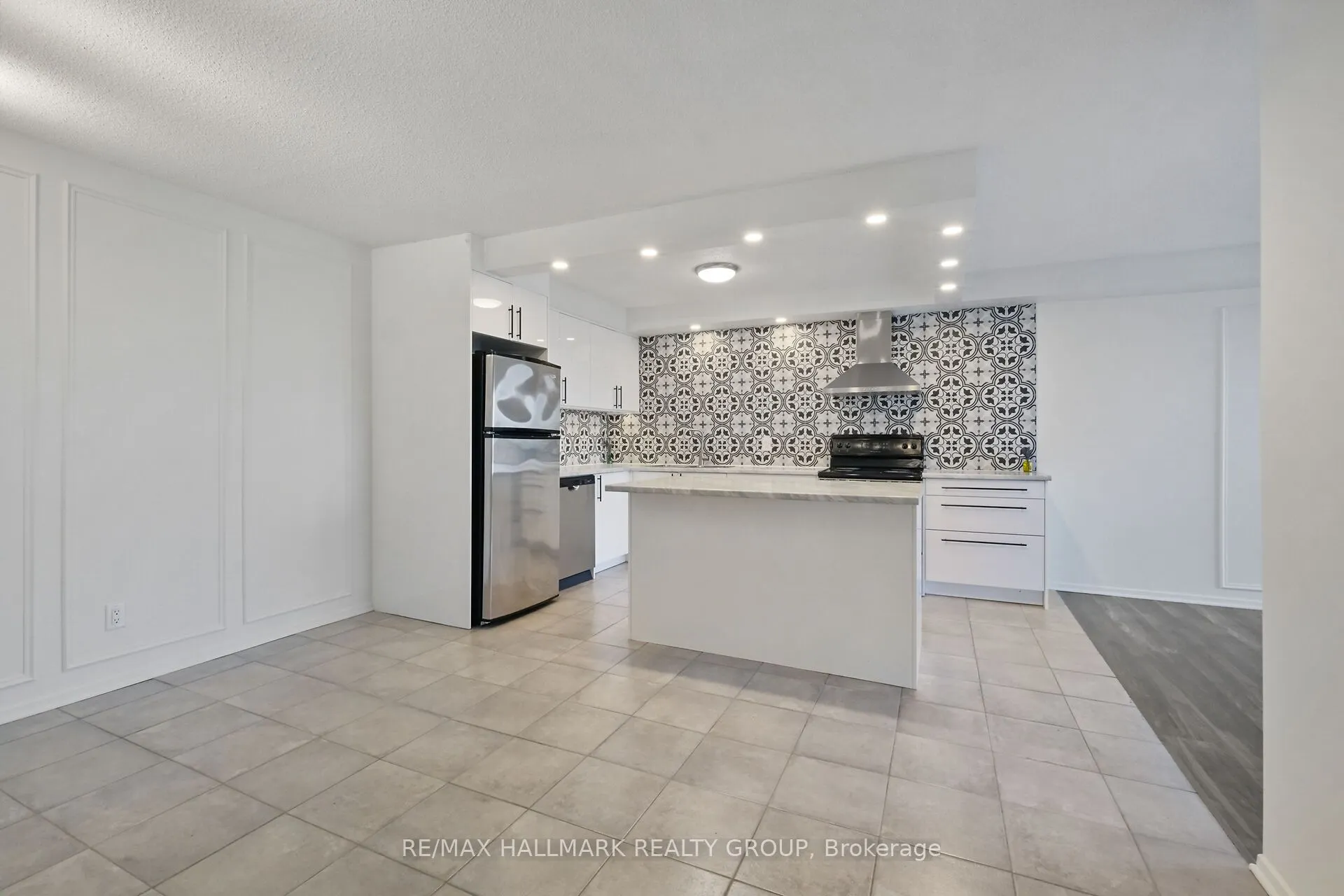 900 Dynes Road, #1904