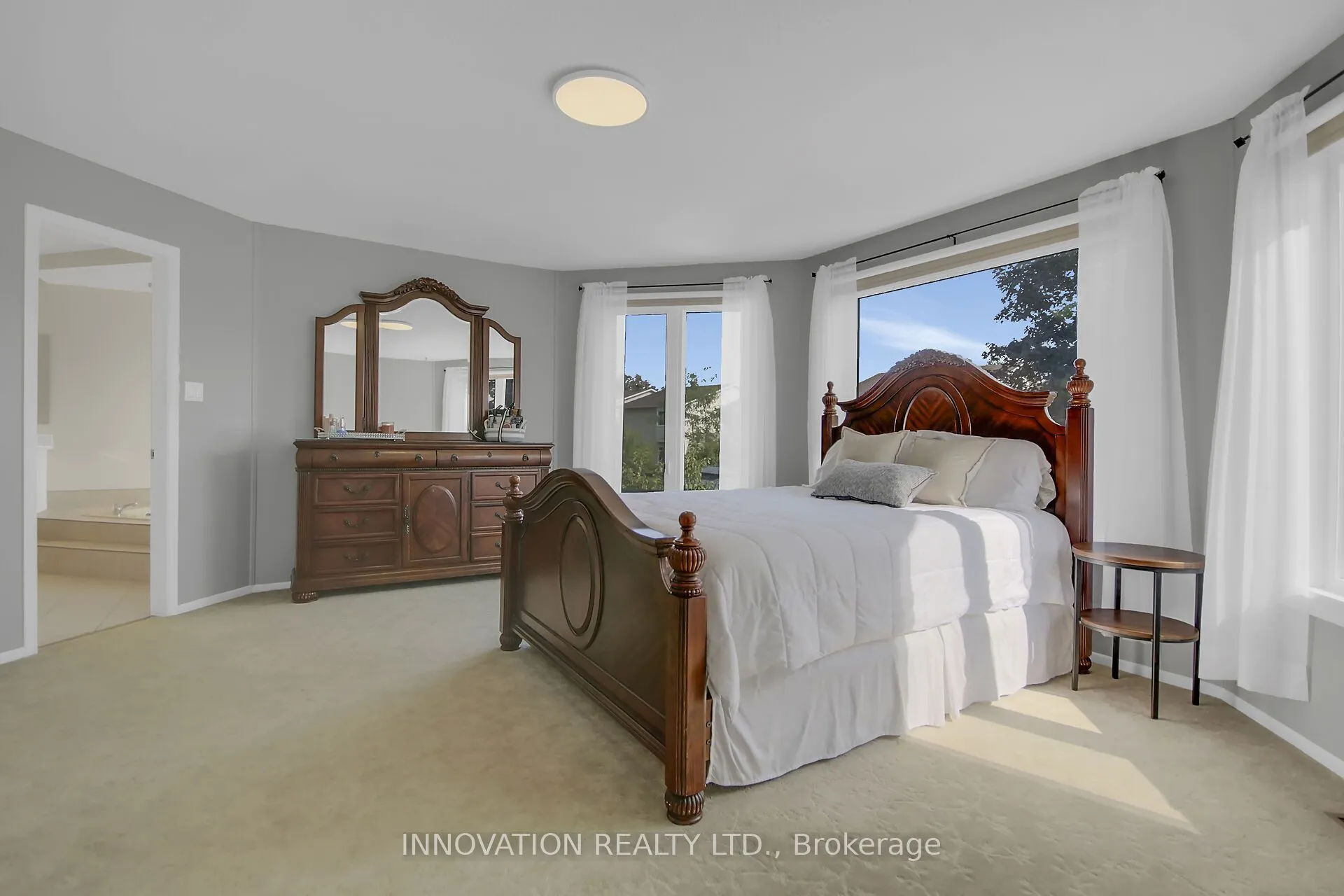 76 Chickasaw Crescent