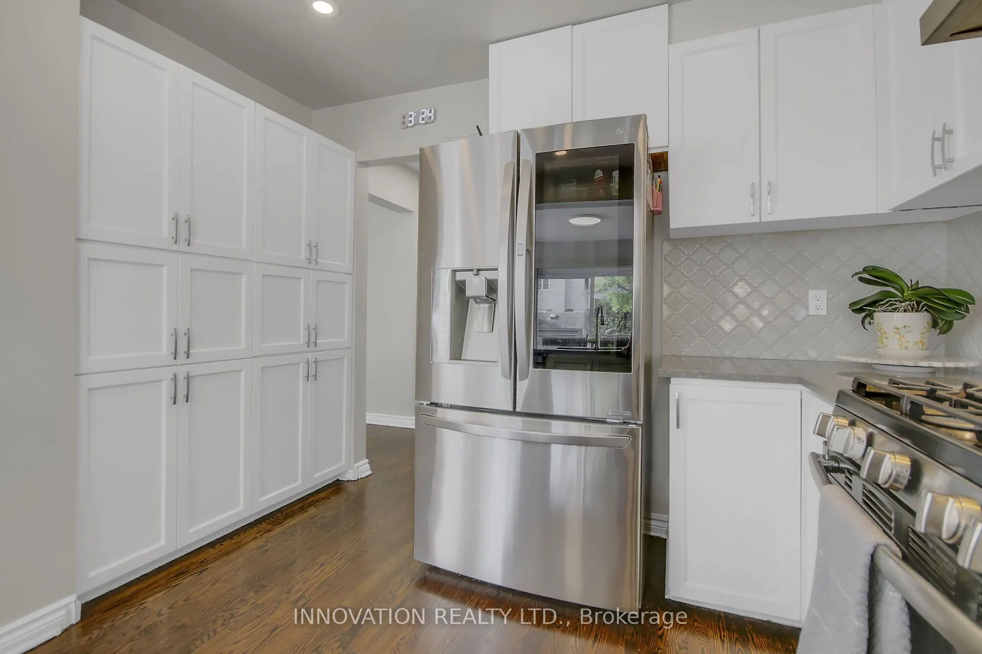 76 Chickasaw Crescent