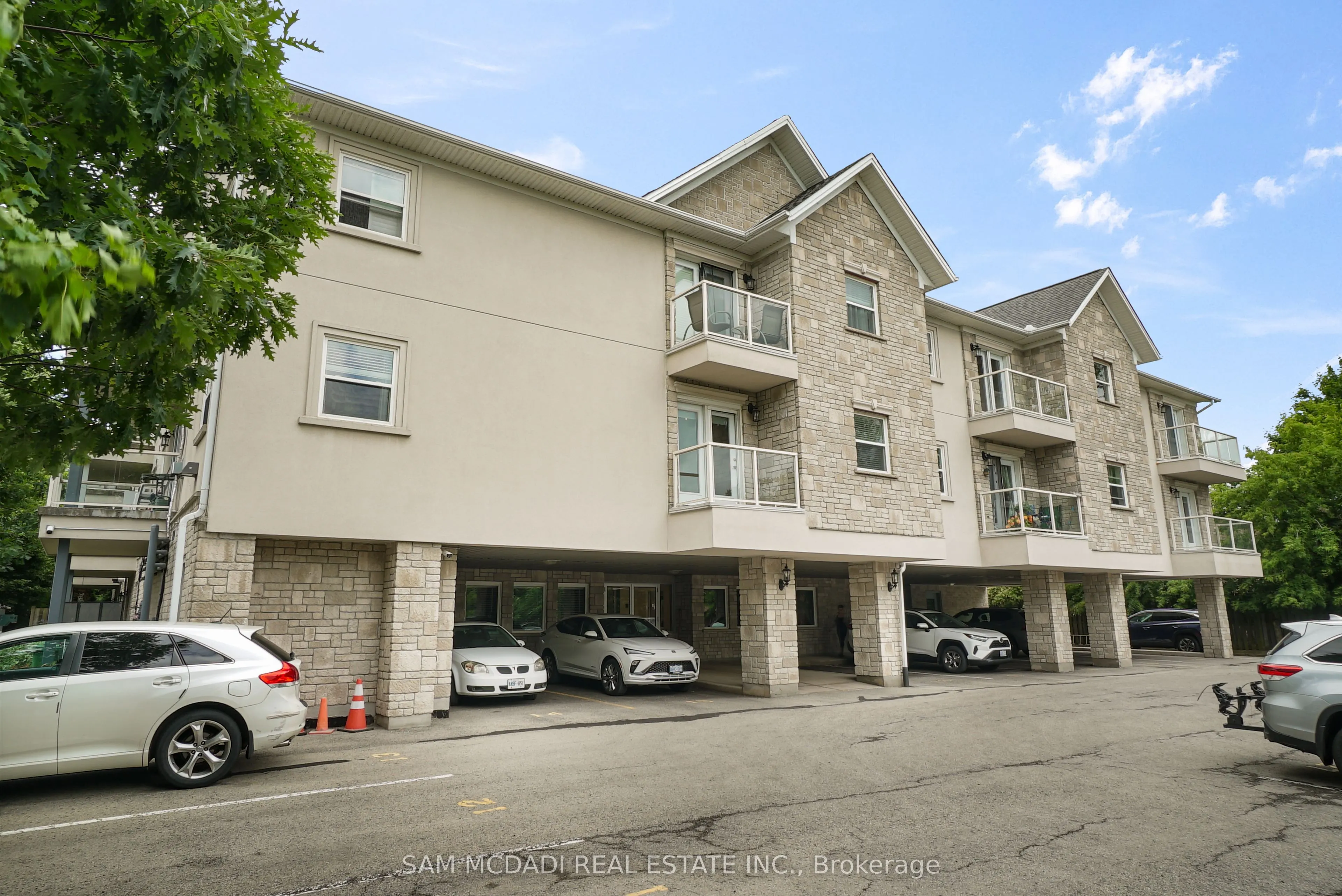 6928 Ailanthus Avenue, #303