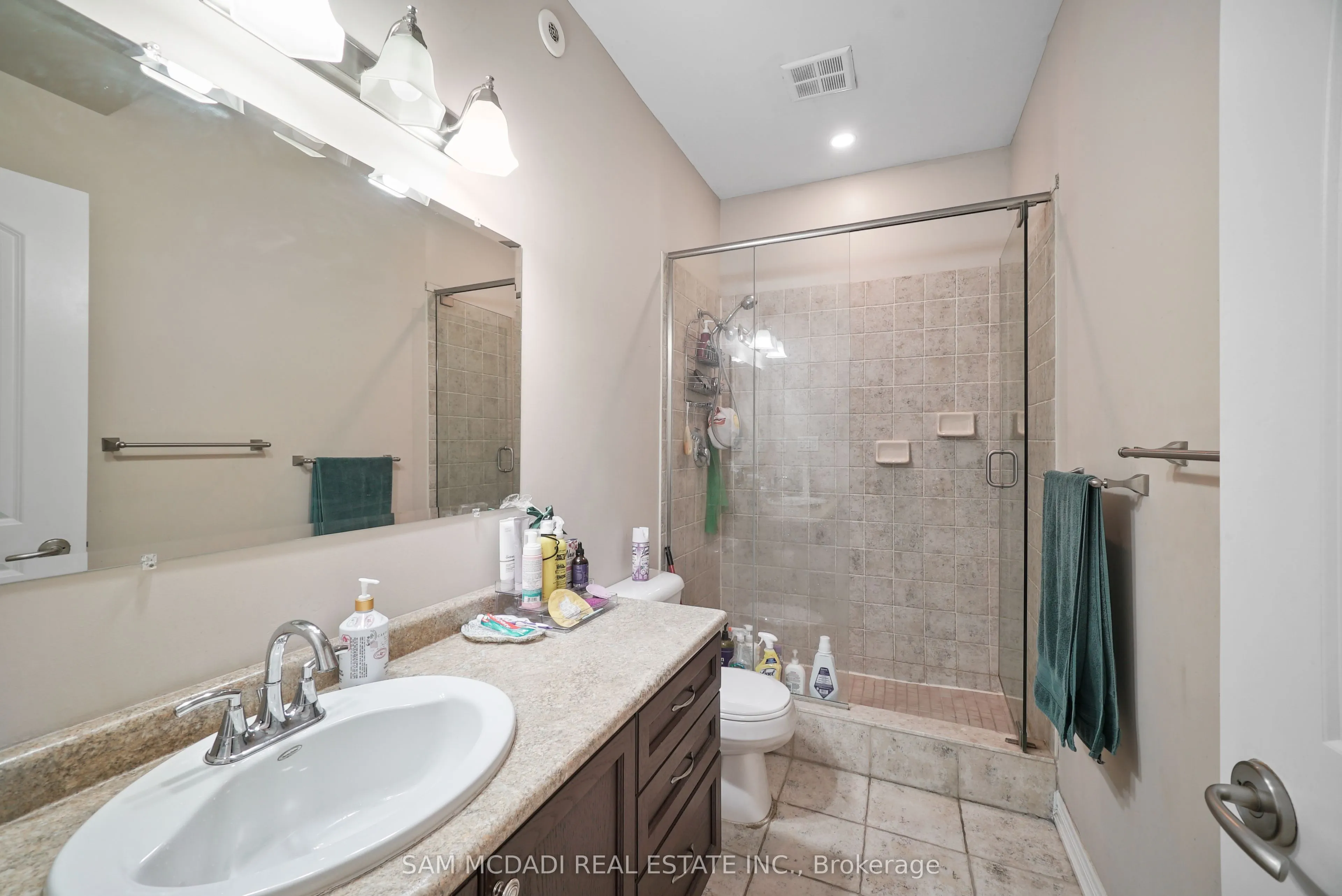 6928 Ailanthus Avenue, #303