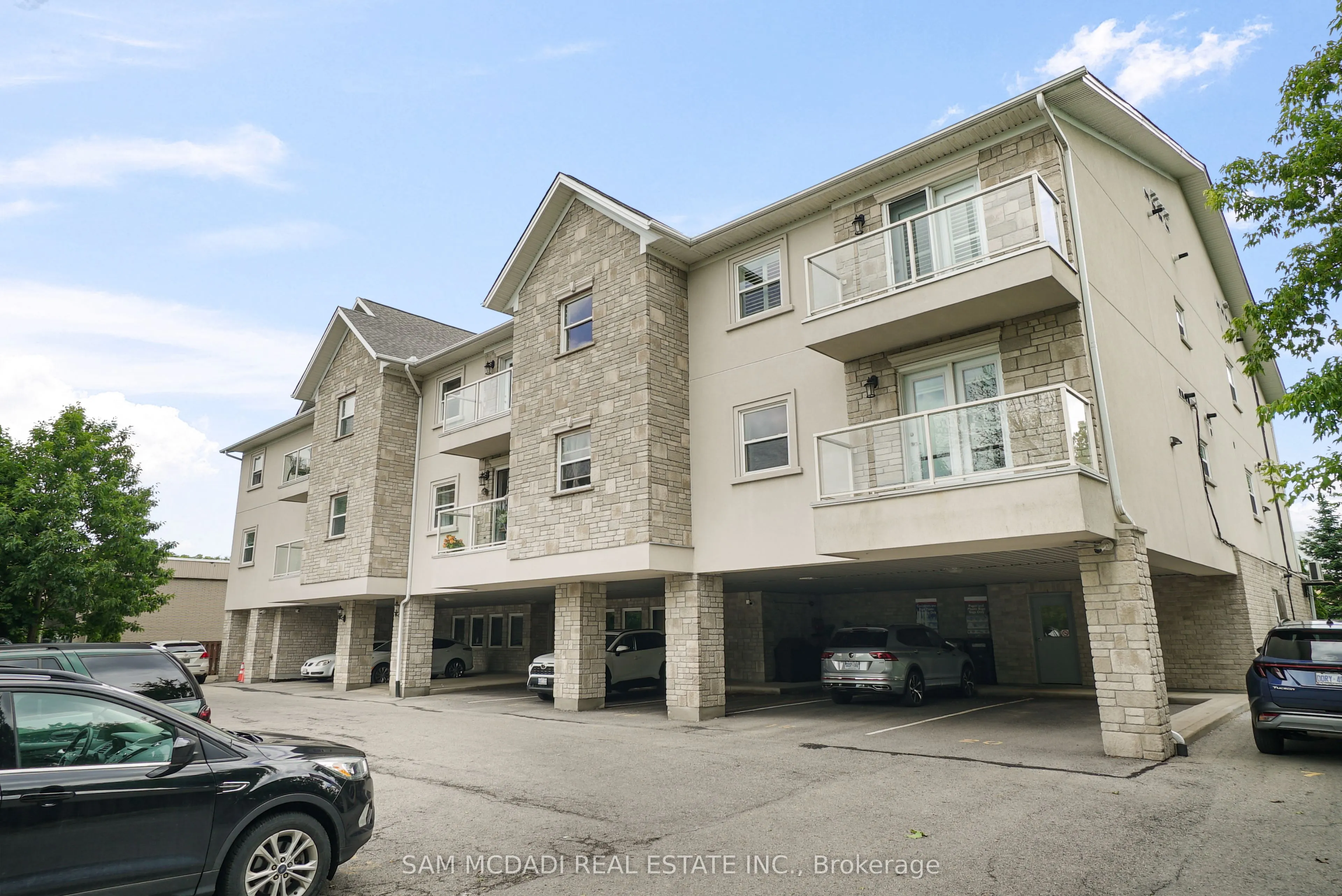 6928 Ailanthus Avenue, #303