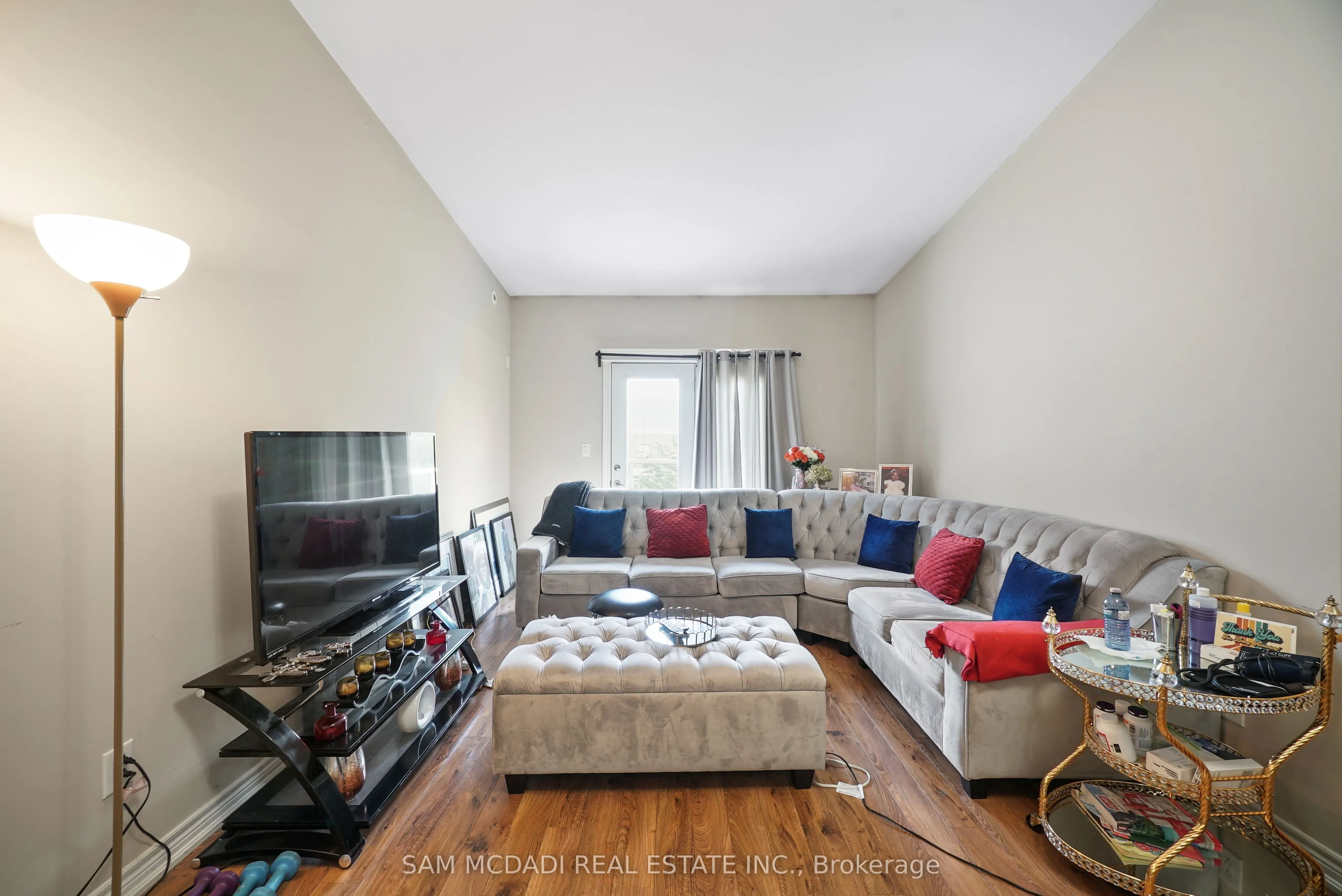 6928 Ailanthus Avenue, #303