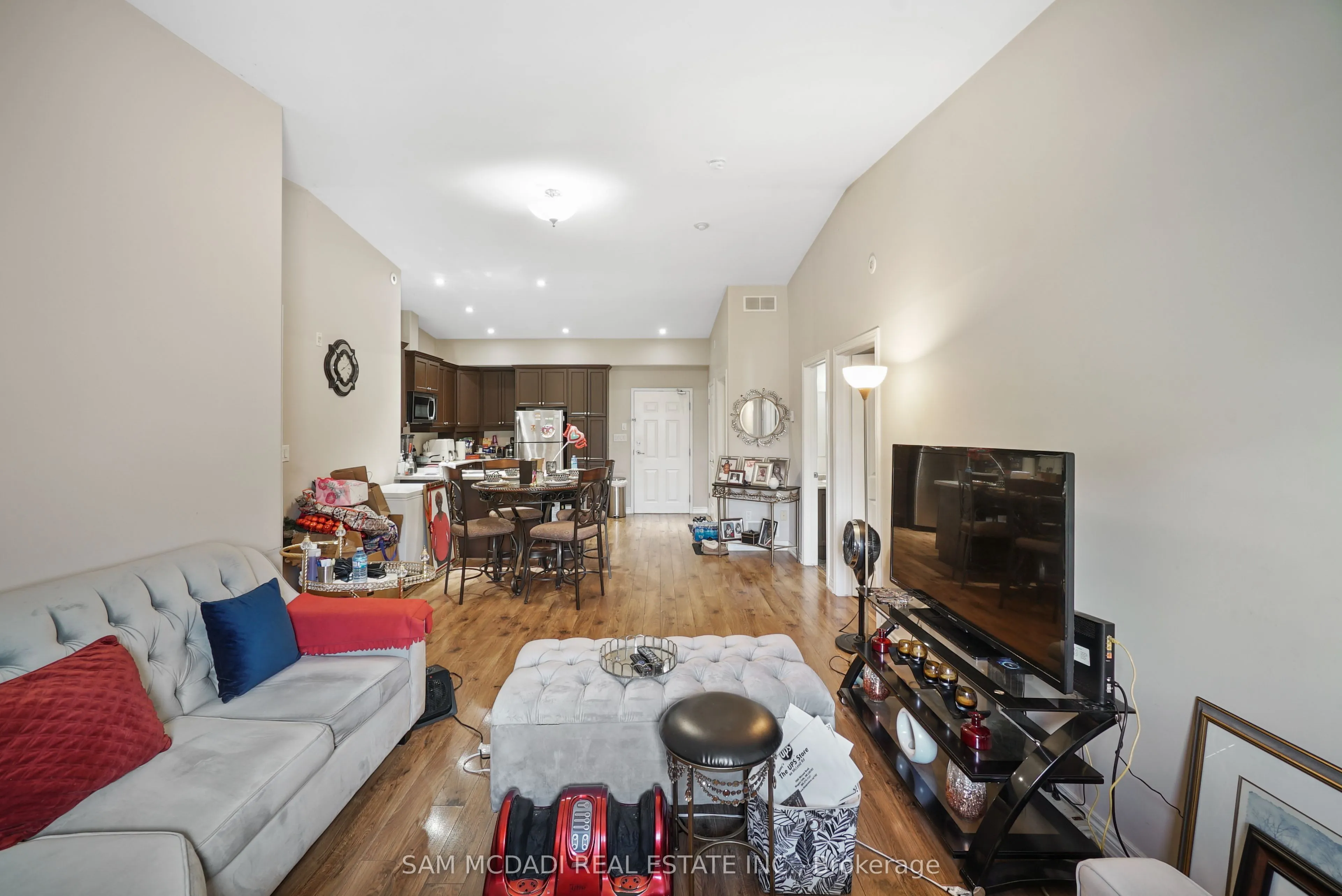 6928 Ailanthus Avenue, #303