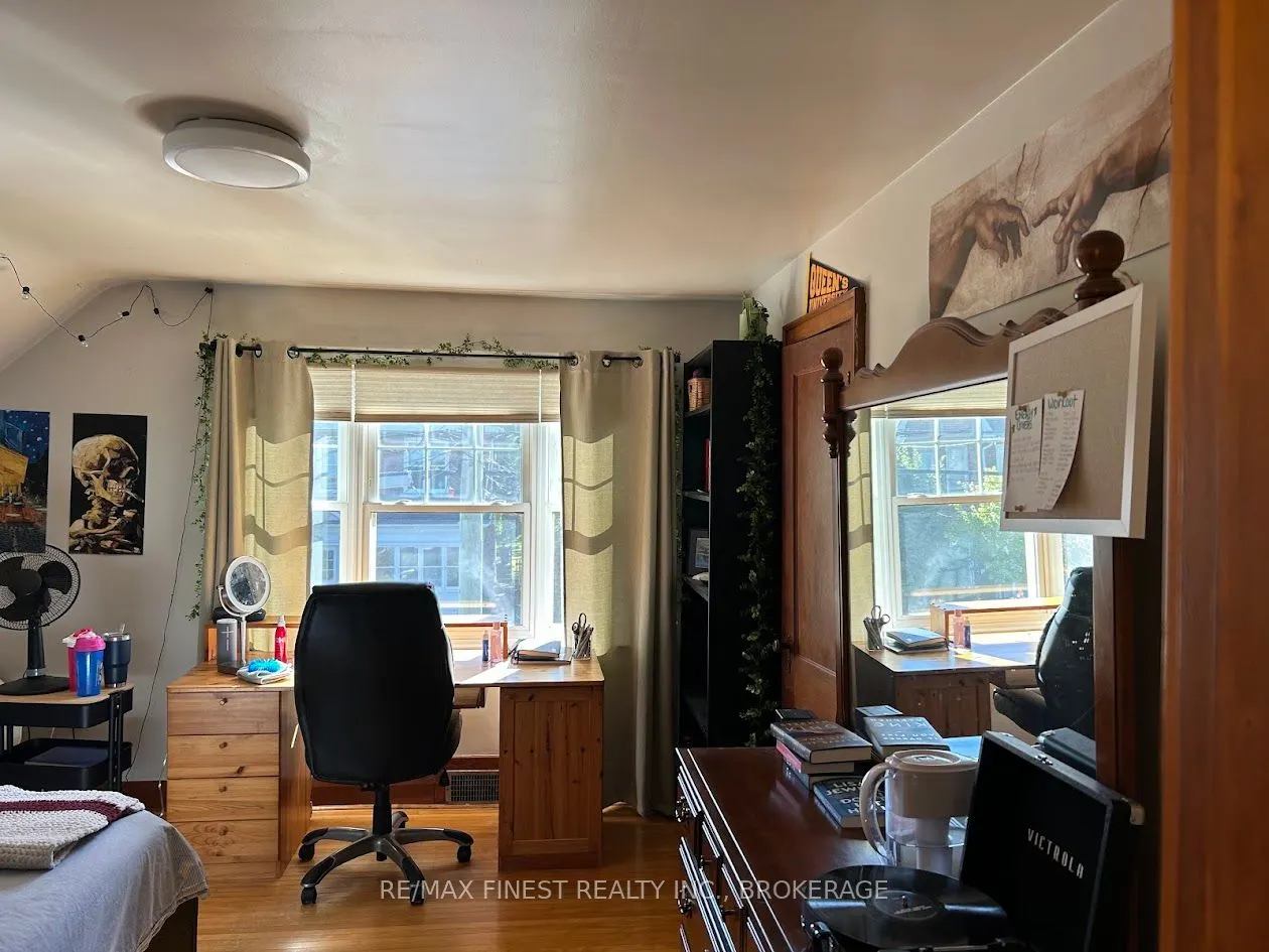 208 Collingwood Street