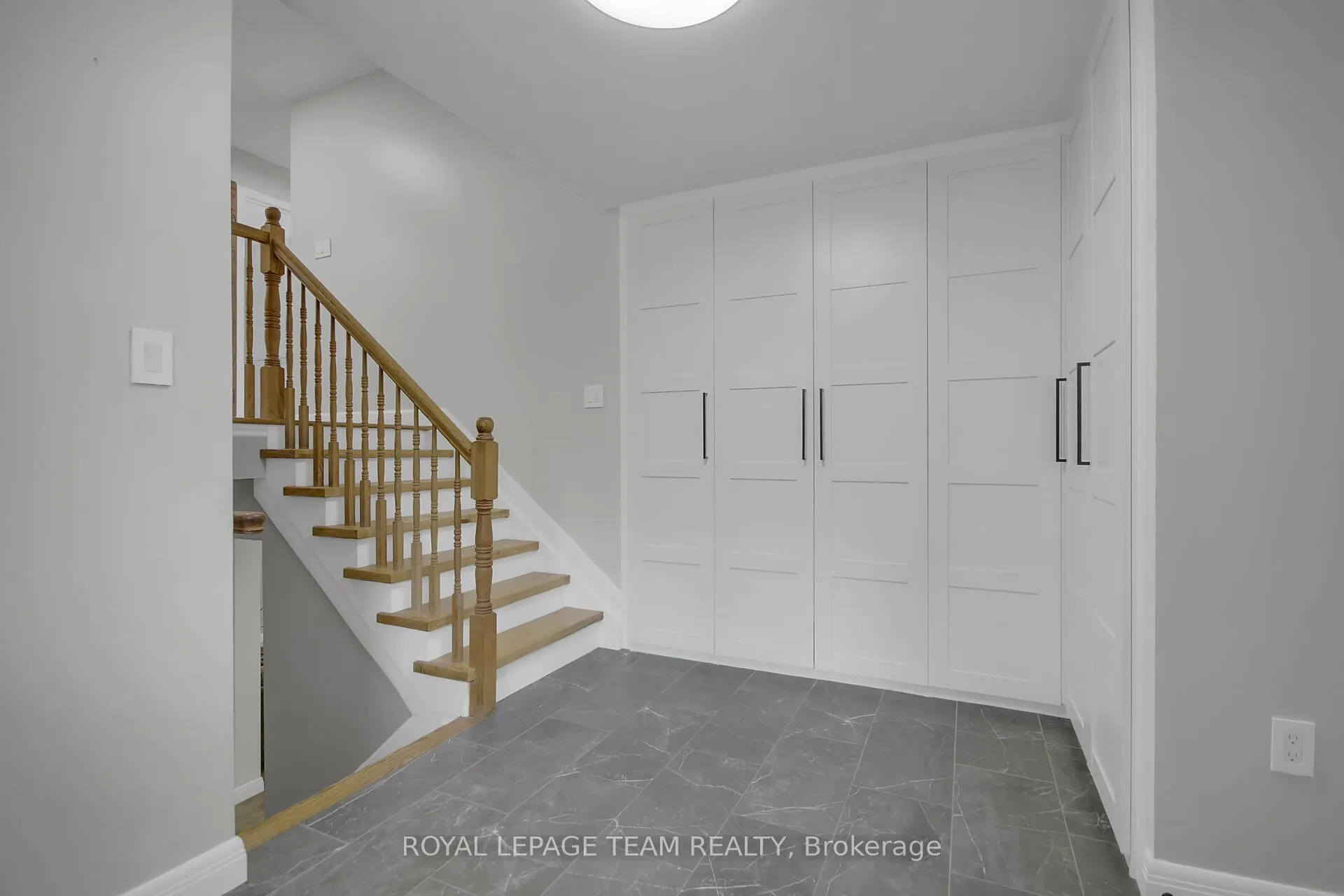 123 Dewar Side Road