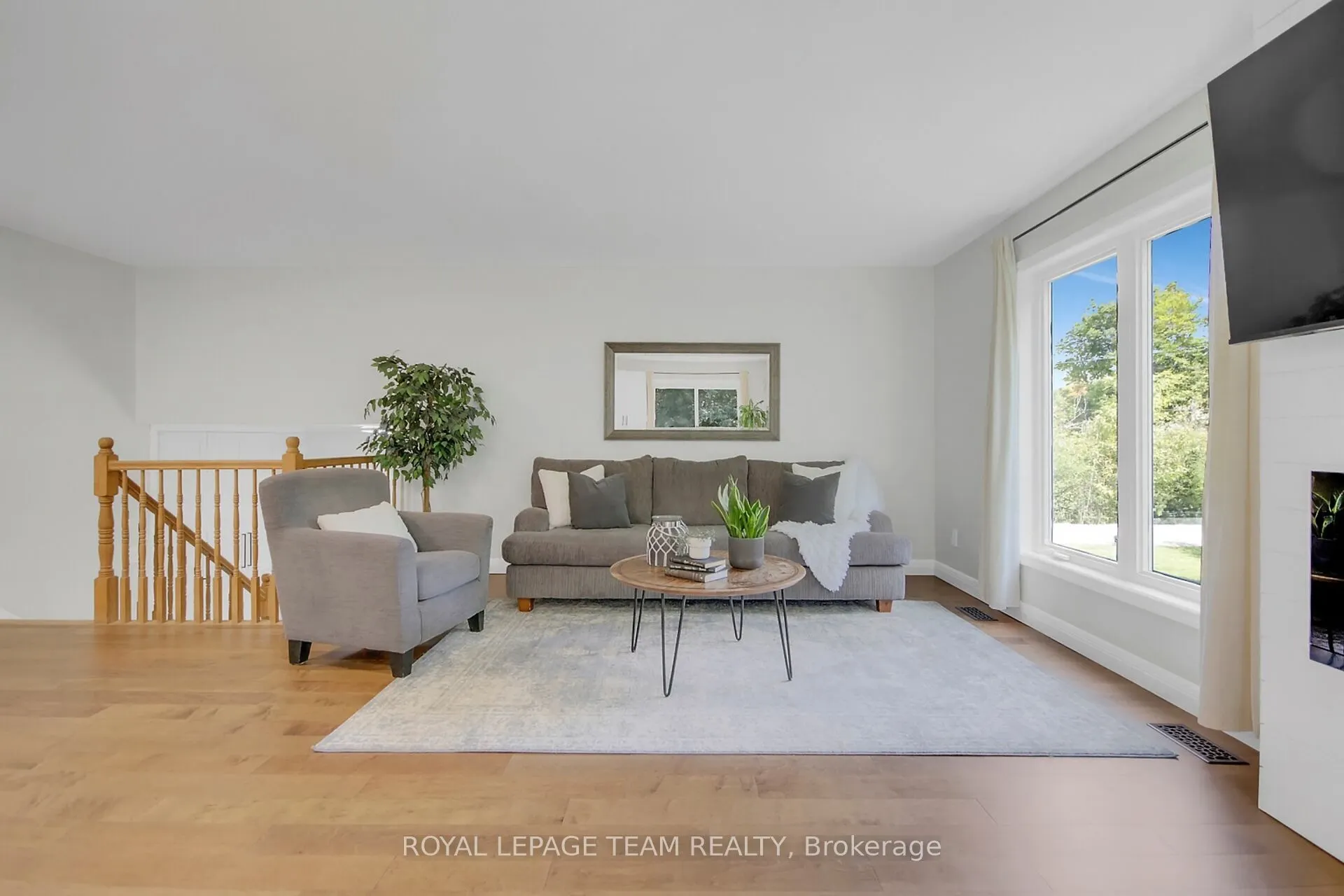 123 Dewar Side Road