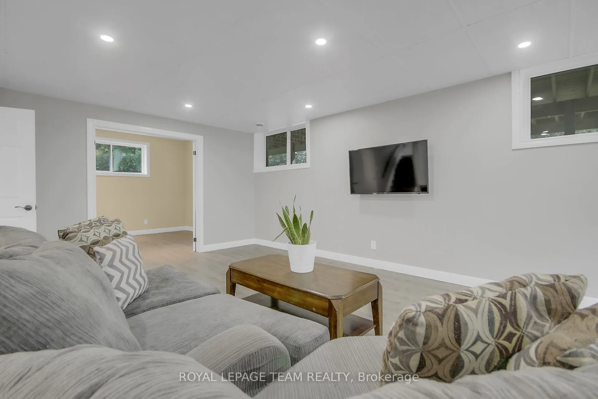 123 Dewar Side Road