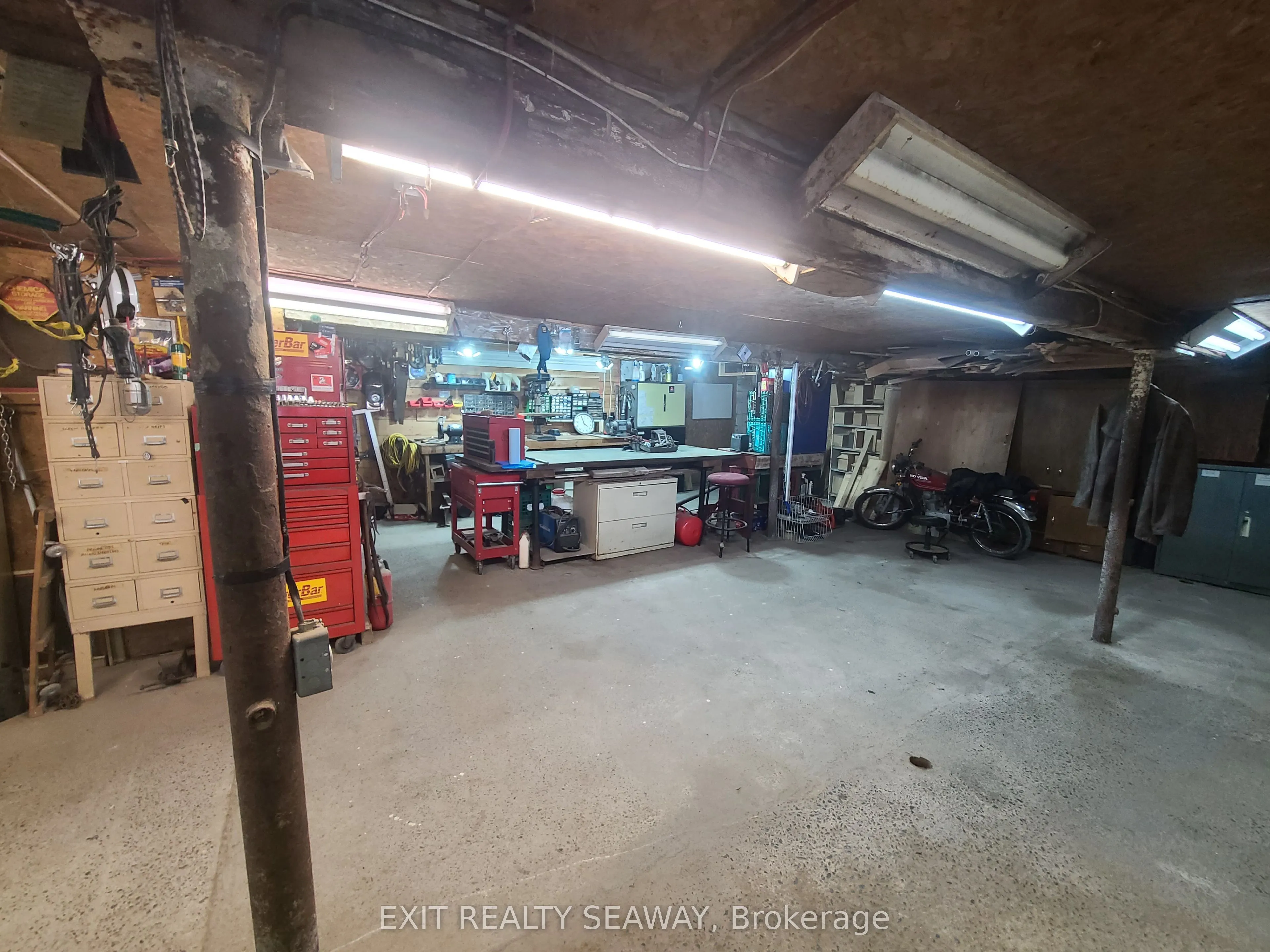 18199 Street Road