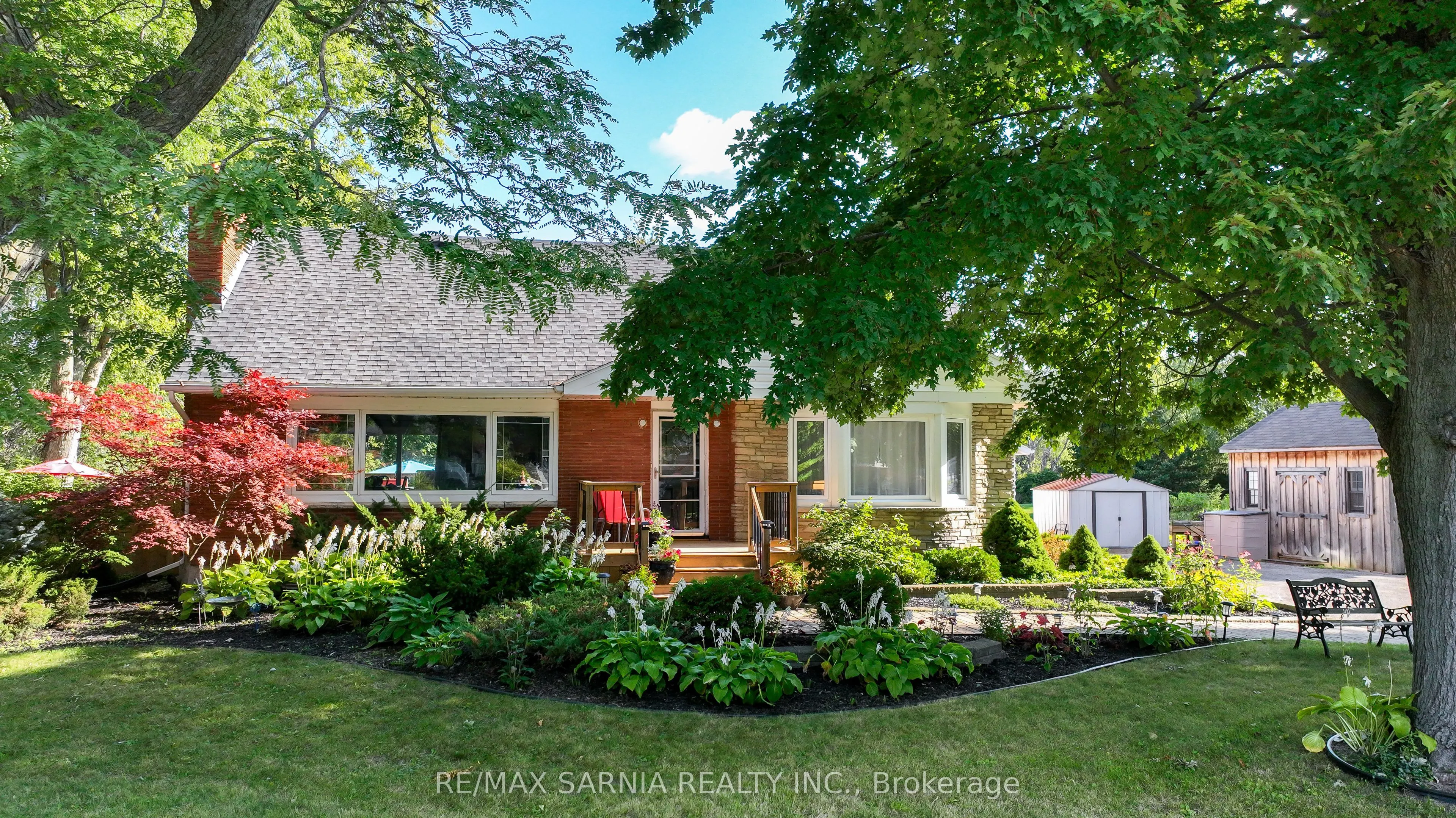 3488 Egremont Road