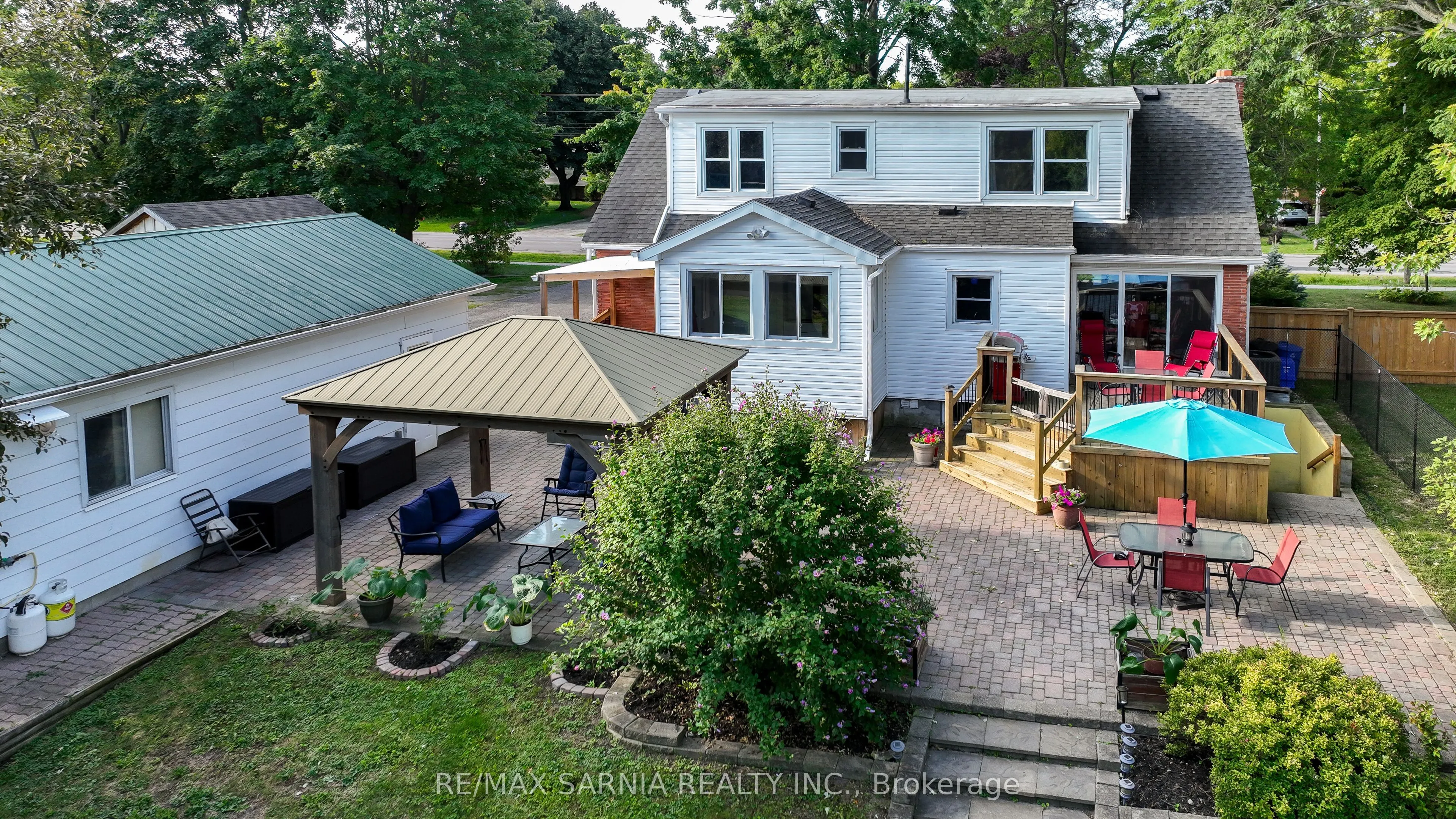 3488 Egremont Road