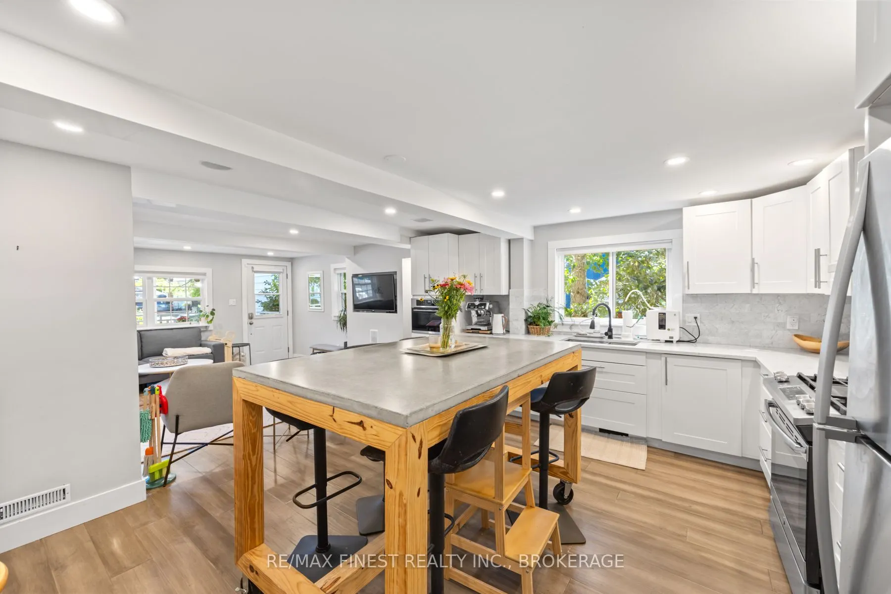 6 Redan Street
