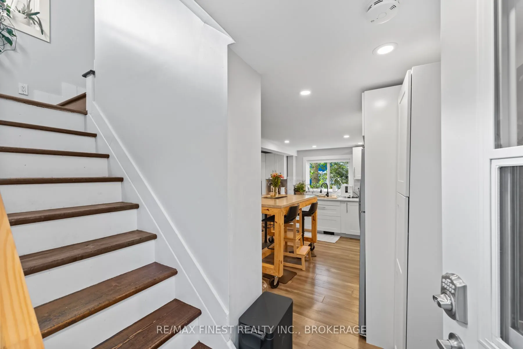 6 Redan Street