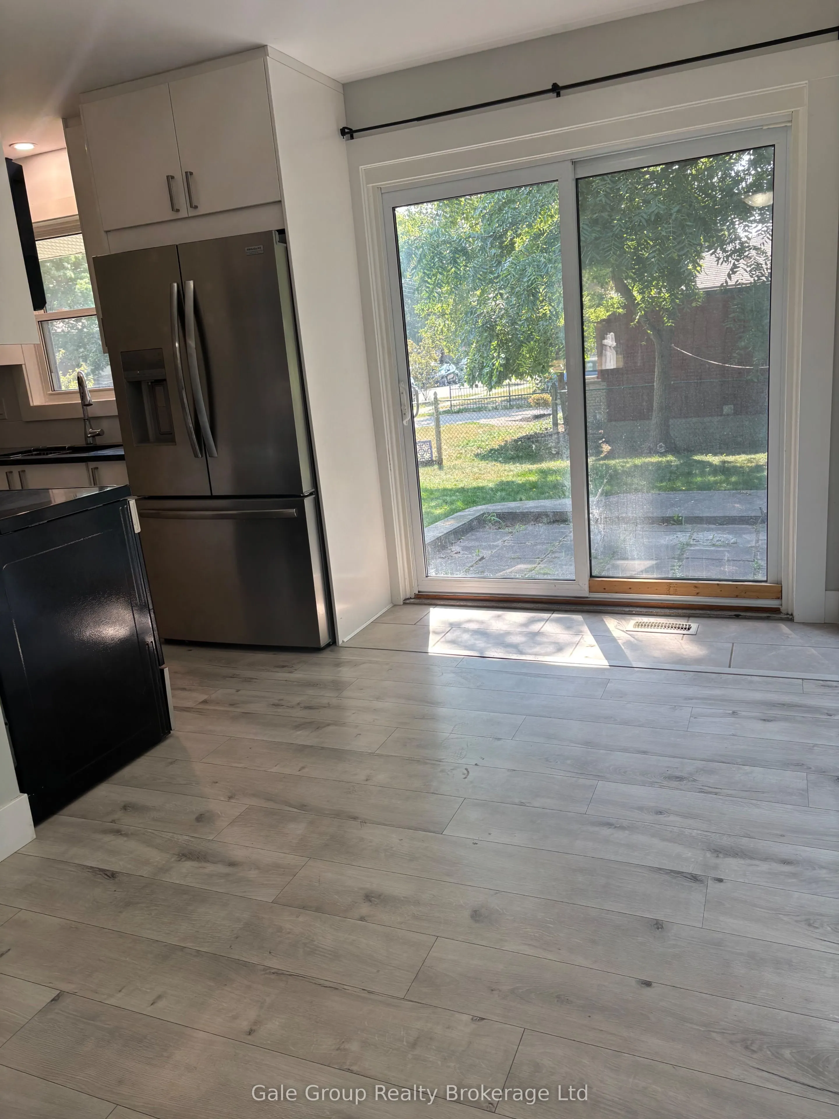 131 Kinzie Avenue, #A - Upper Level