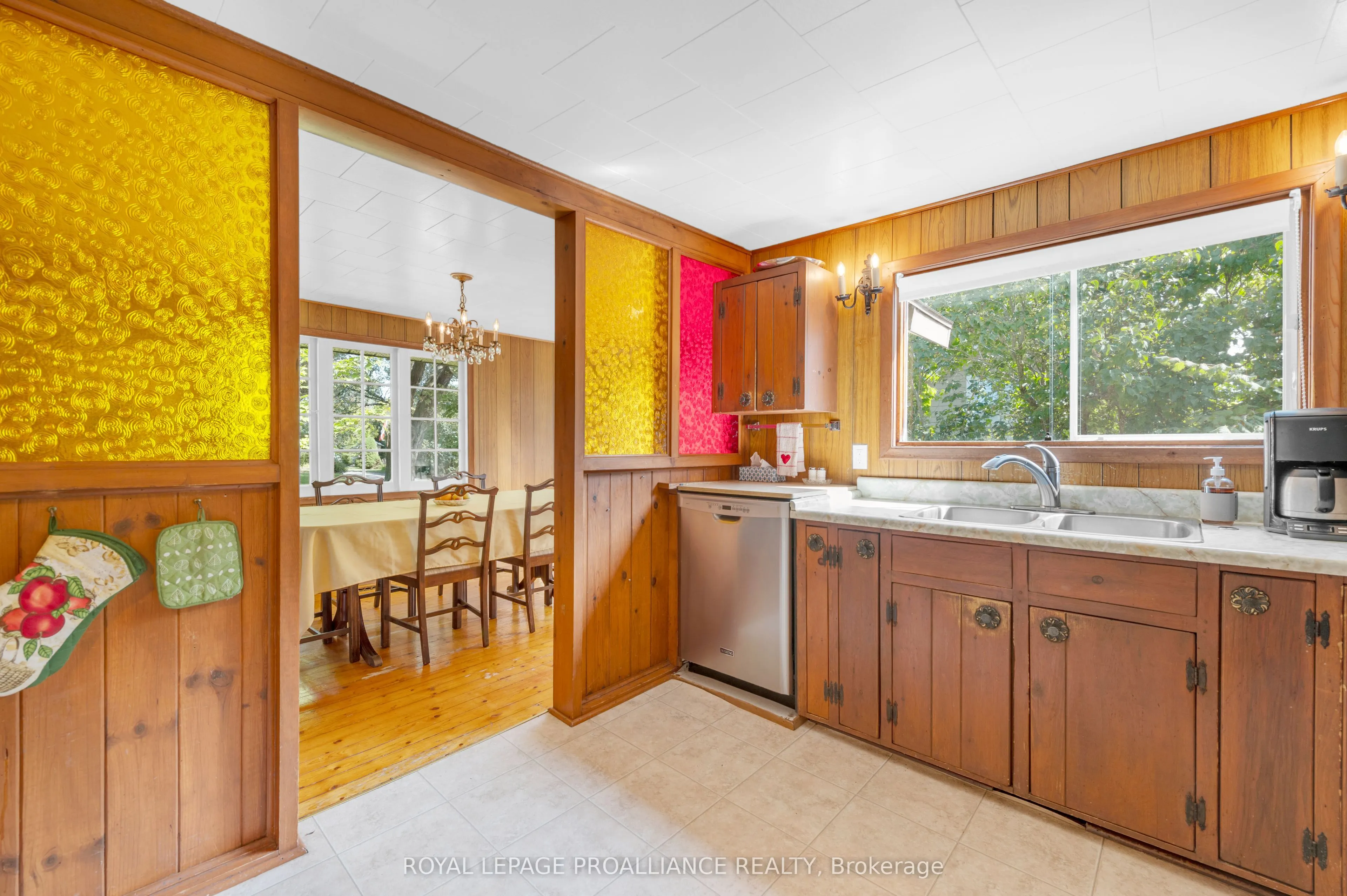 77 Bayshore Road