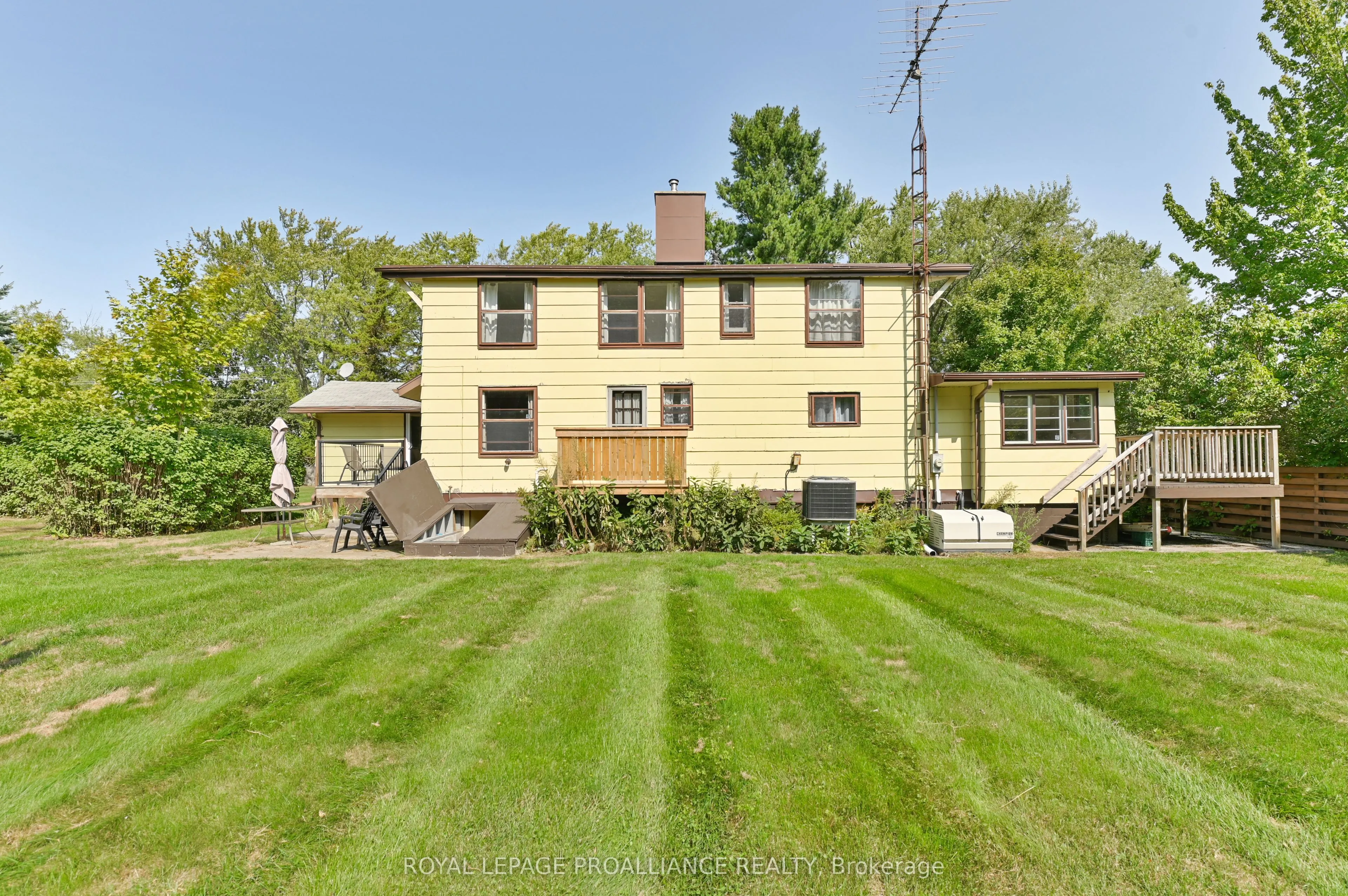77 Bayshore Road