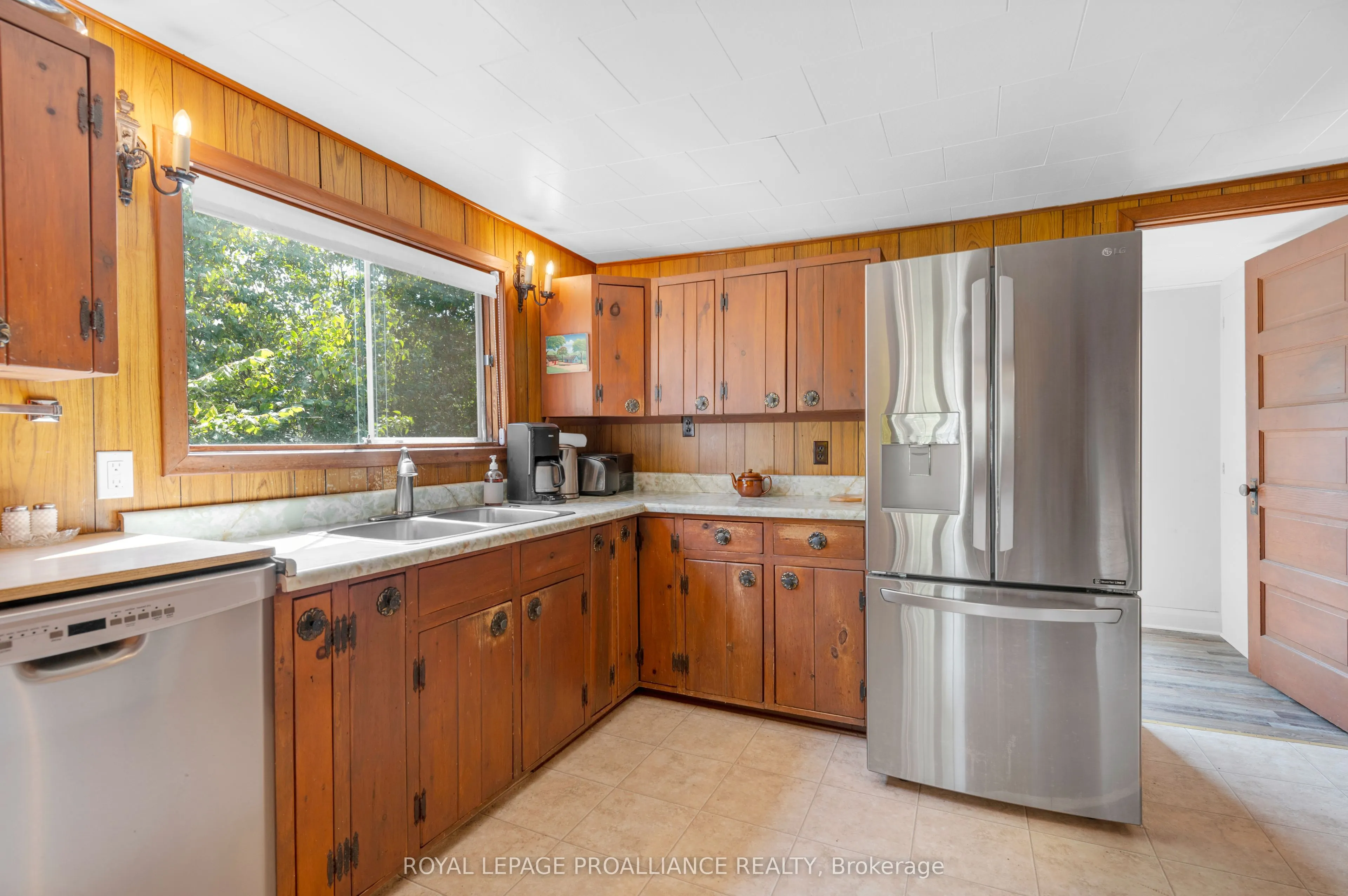 77 Bayshore Road