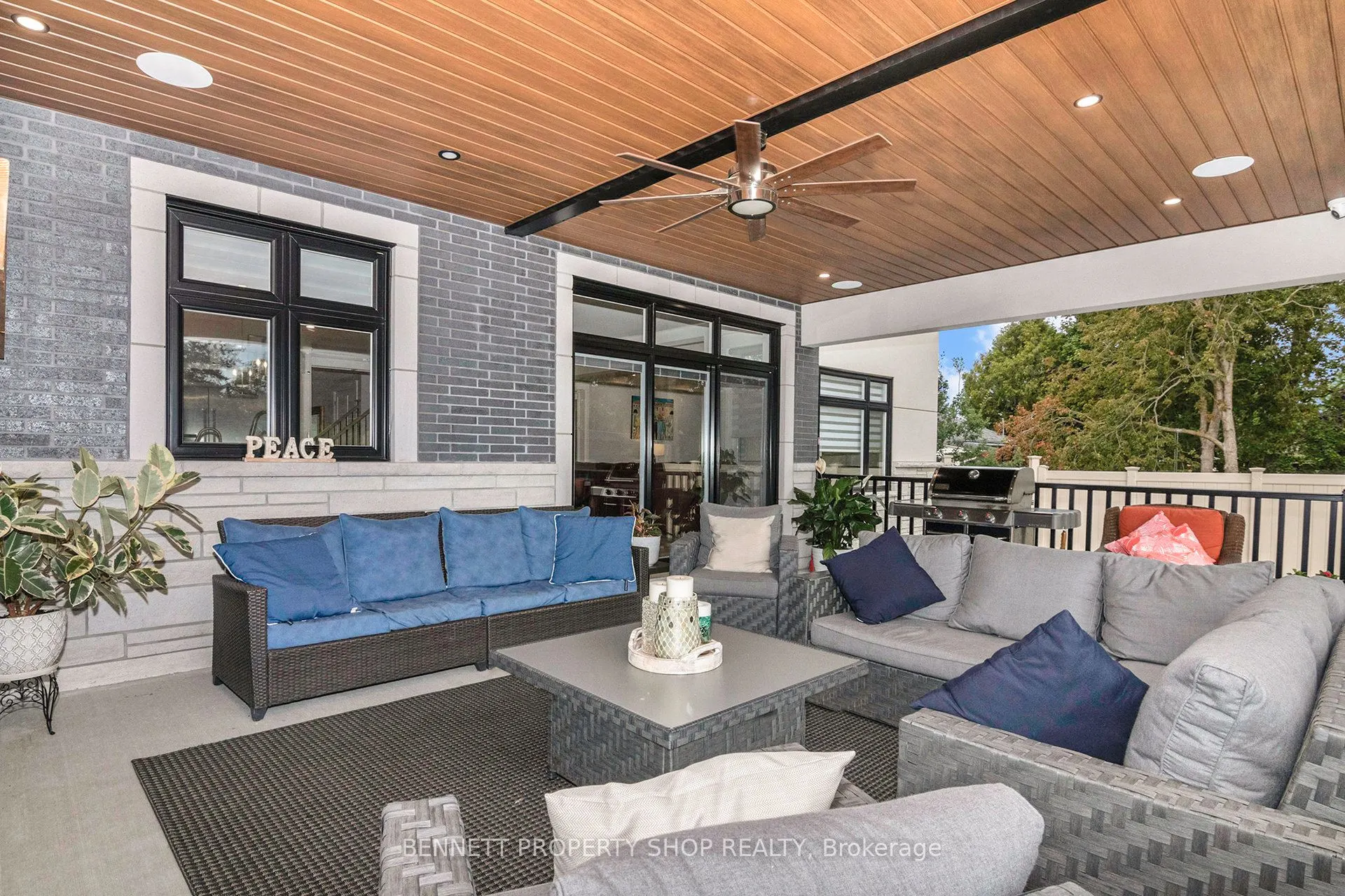10 Westwood Drive