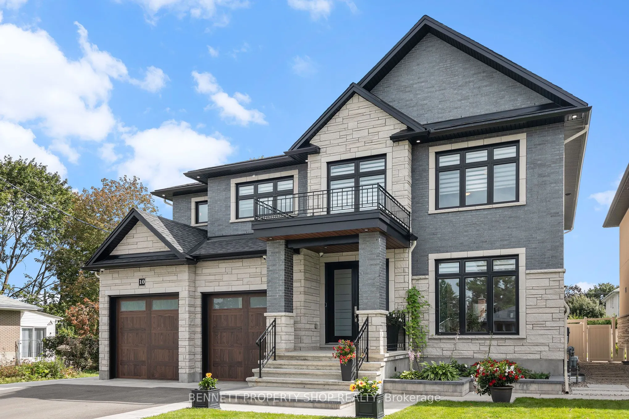10 Westwood Drive