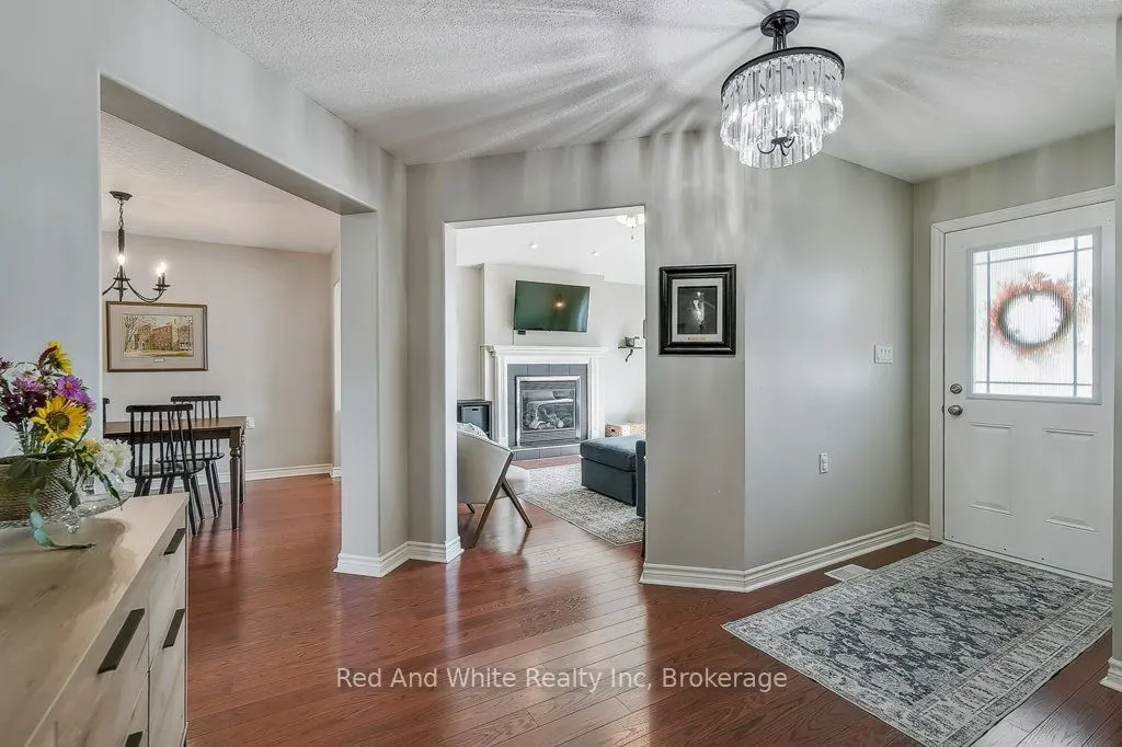 395 Bell Street