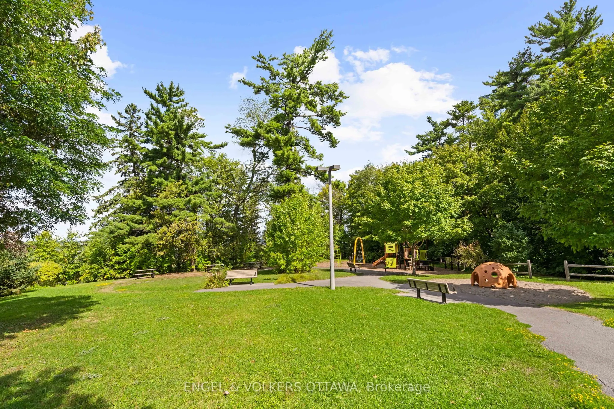 135 Challenge Crescent