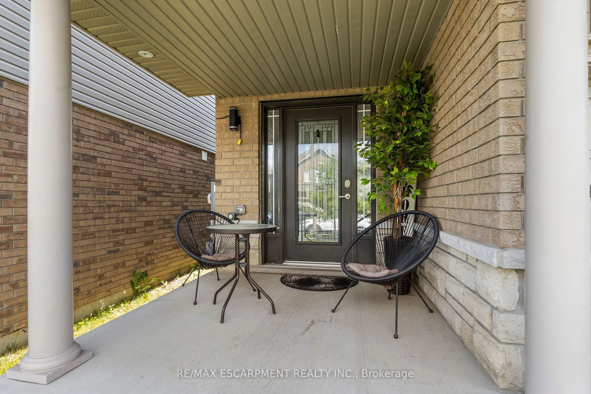 89 Keystone Crescent