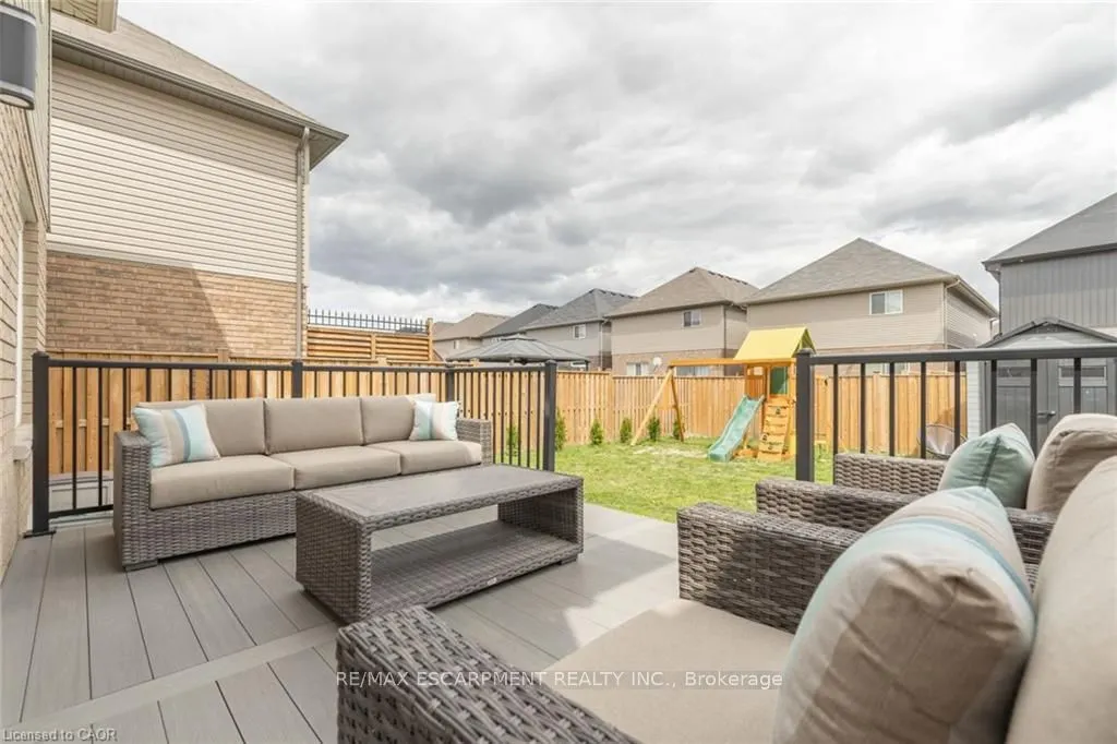 89 Keystone Crescent