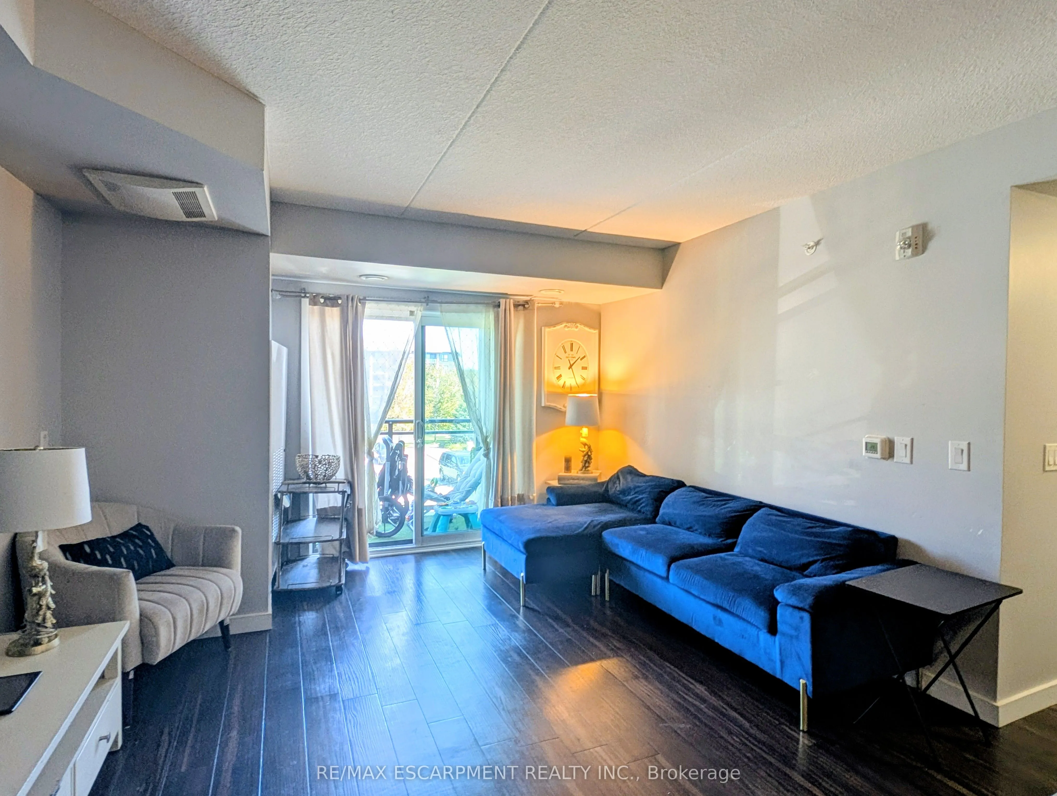 25 Kay Crescent, #207