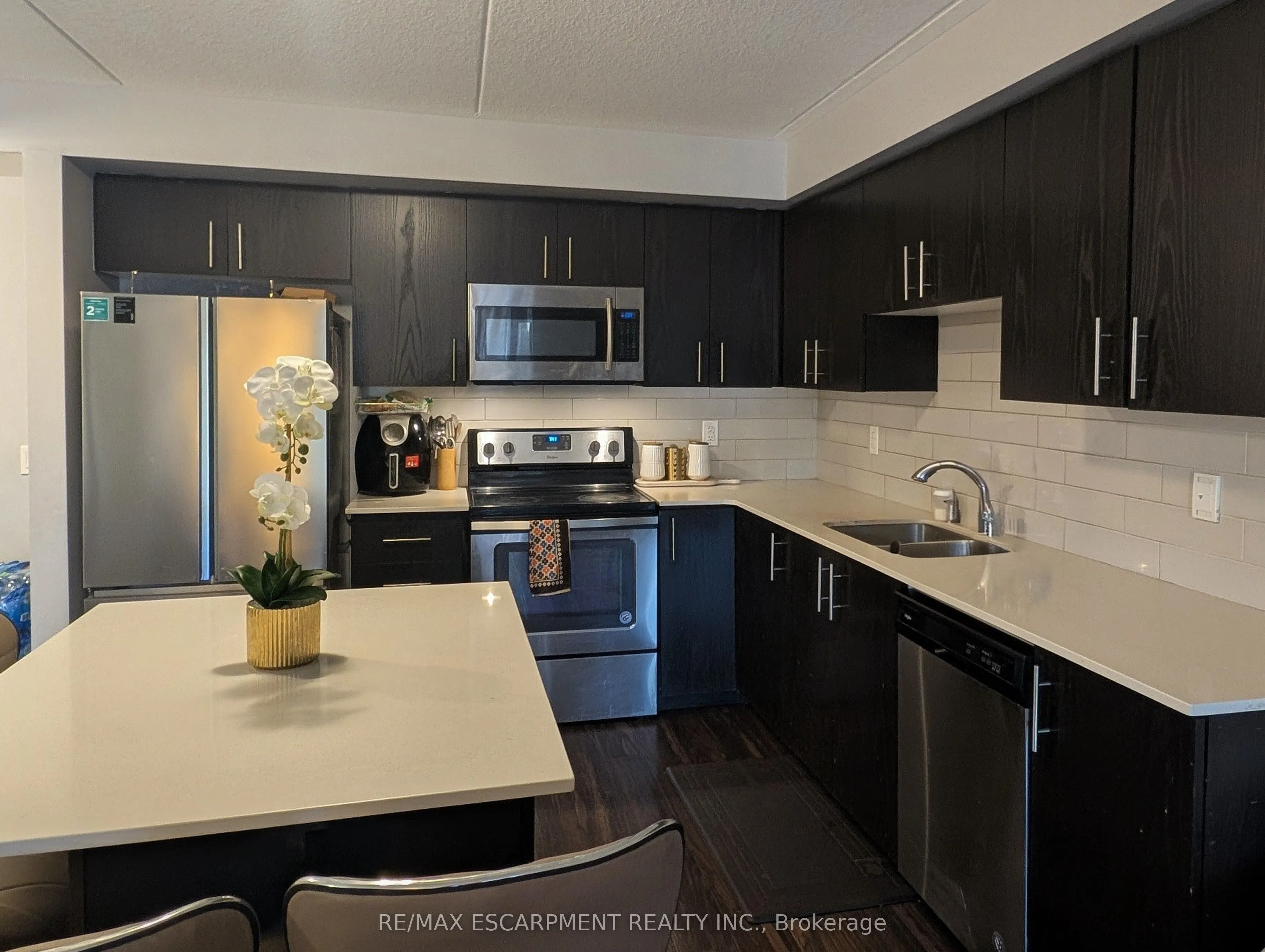25 Kay Crescent, #207