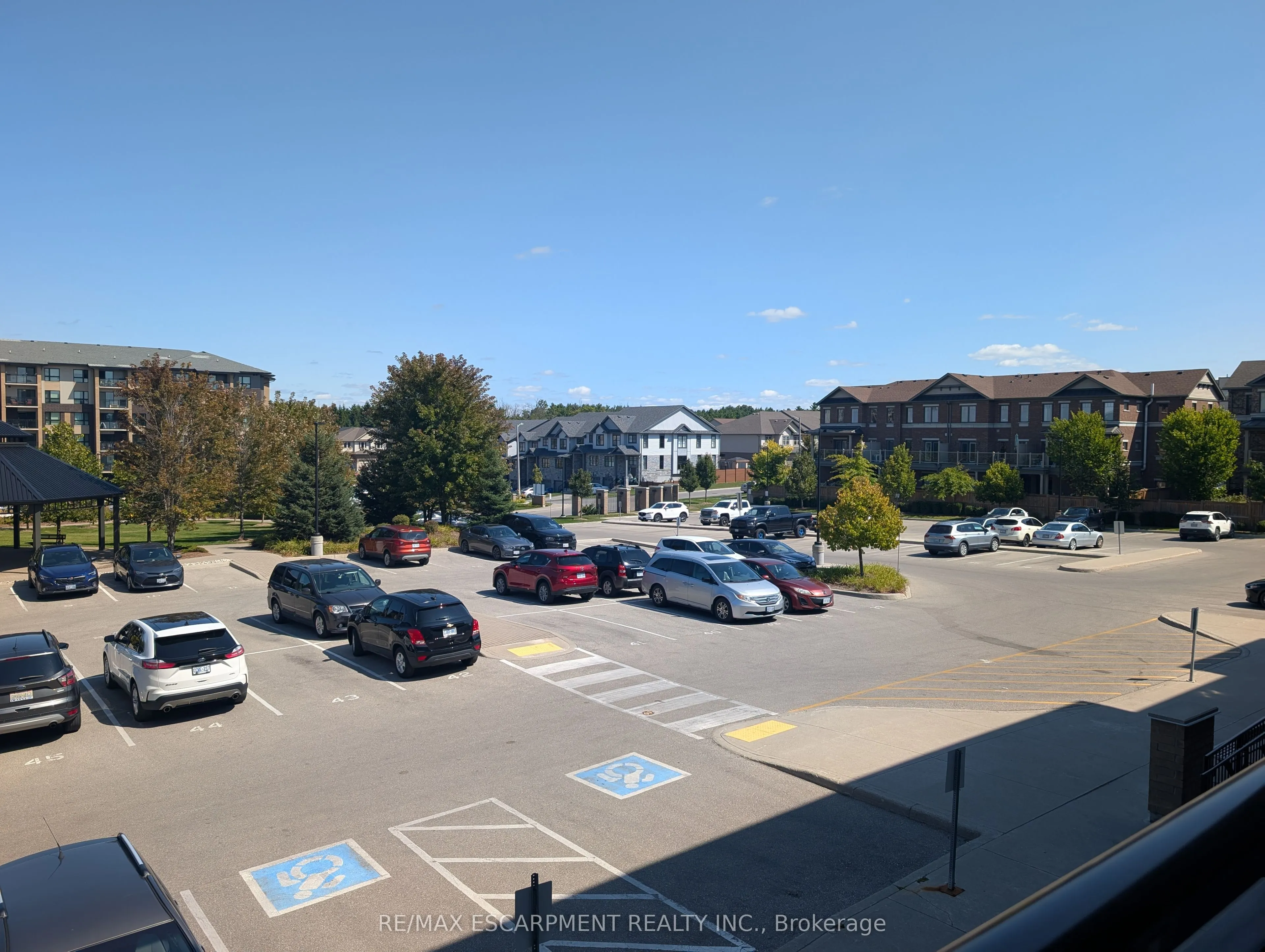 25 Kay Crescent, #207