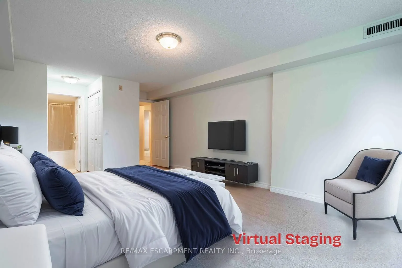 980 Golf Links Road, #207