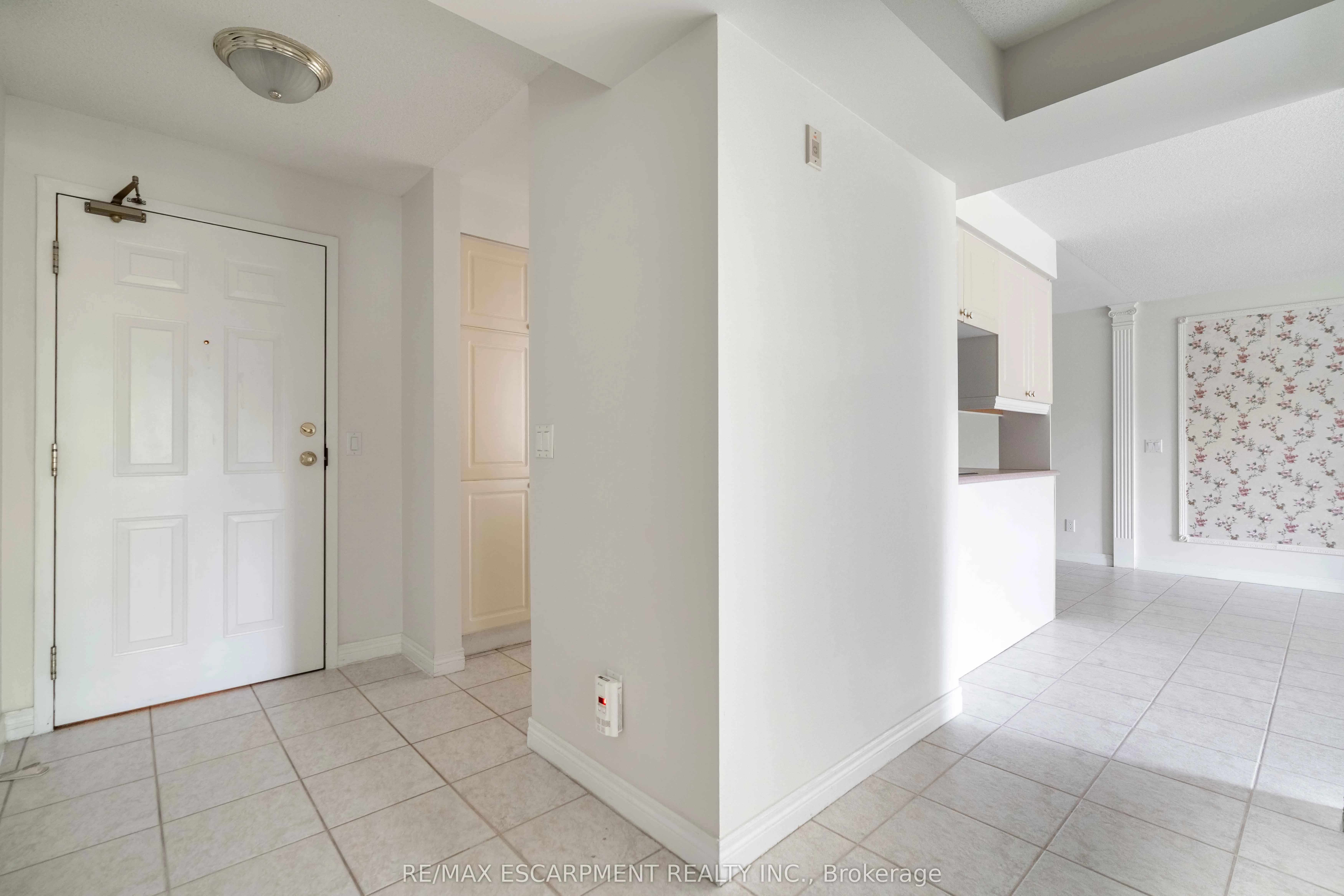 980 Golf Links Road, #207