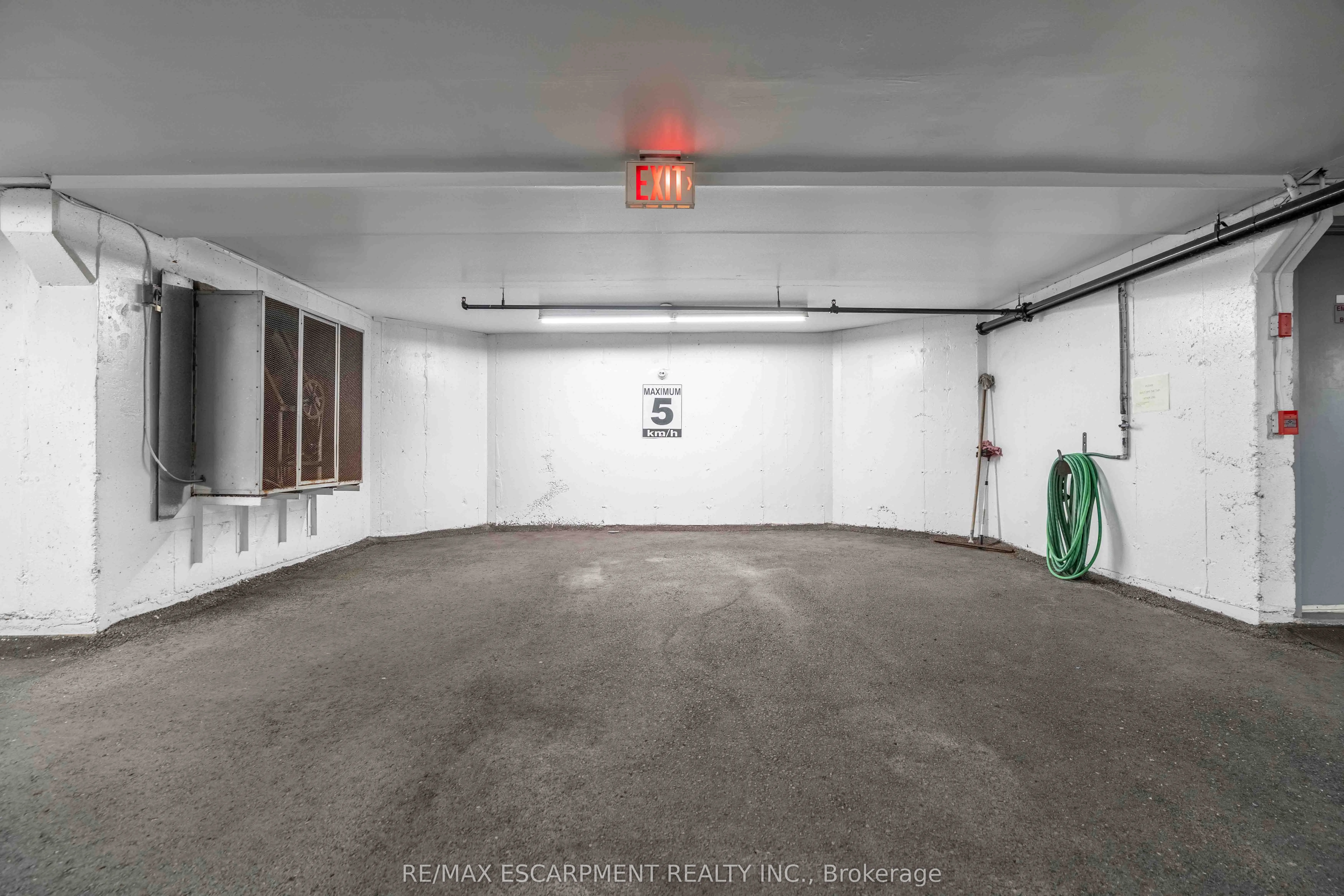 980 Golf Links Road, #207
