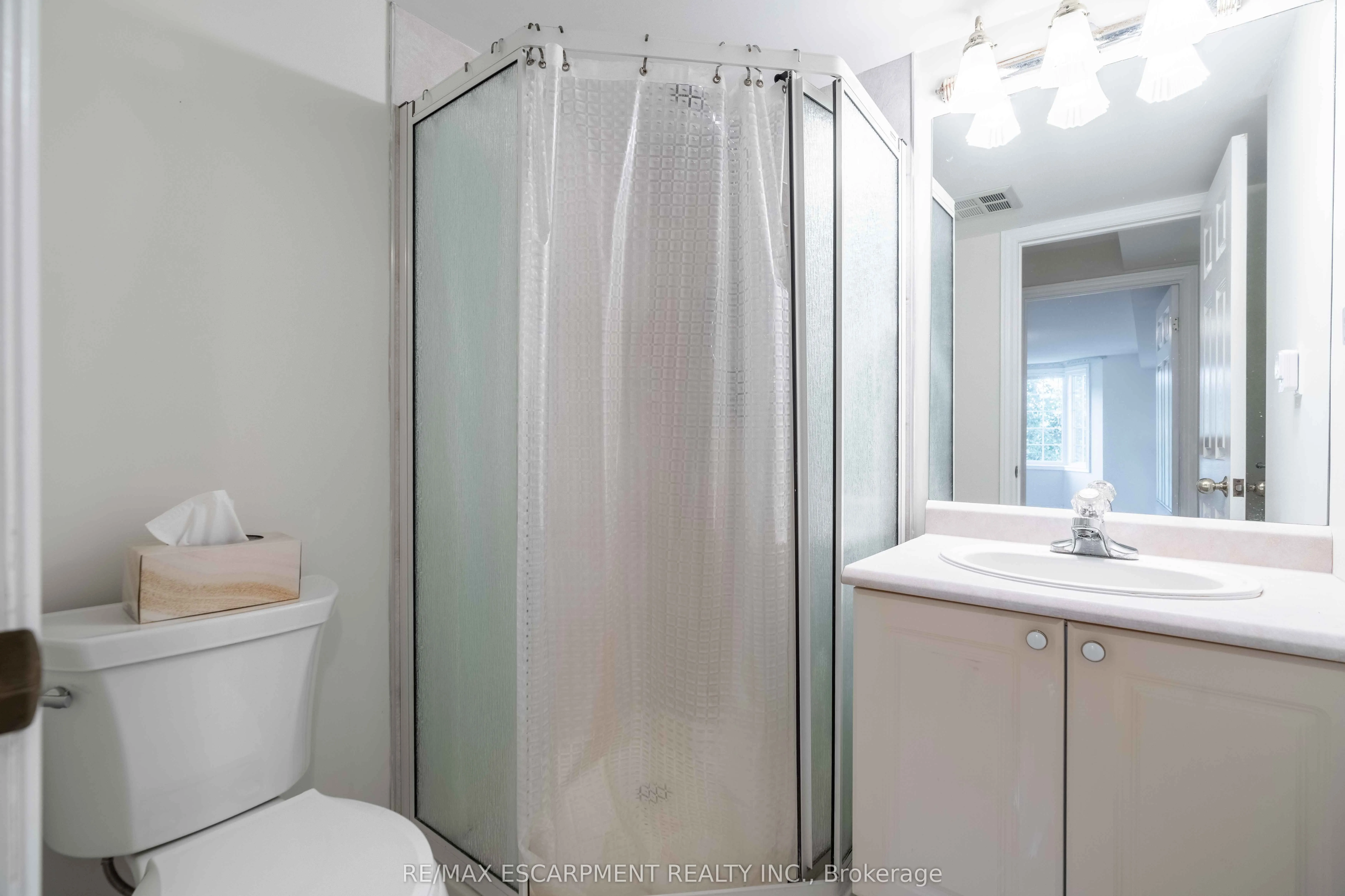 980 Golf Links Road, #207