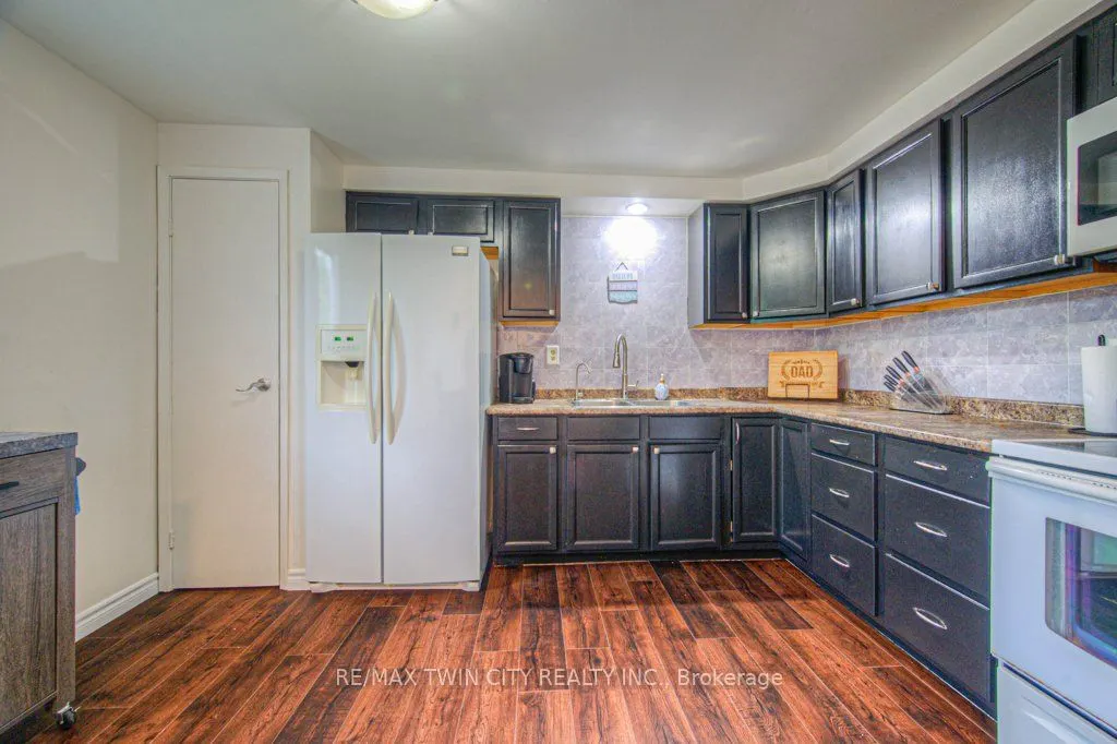 44 Frobisher Court