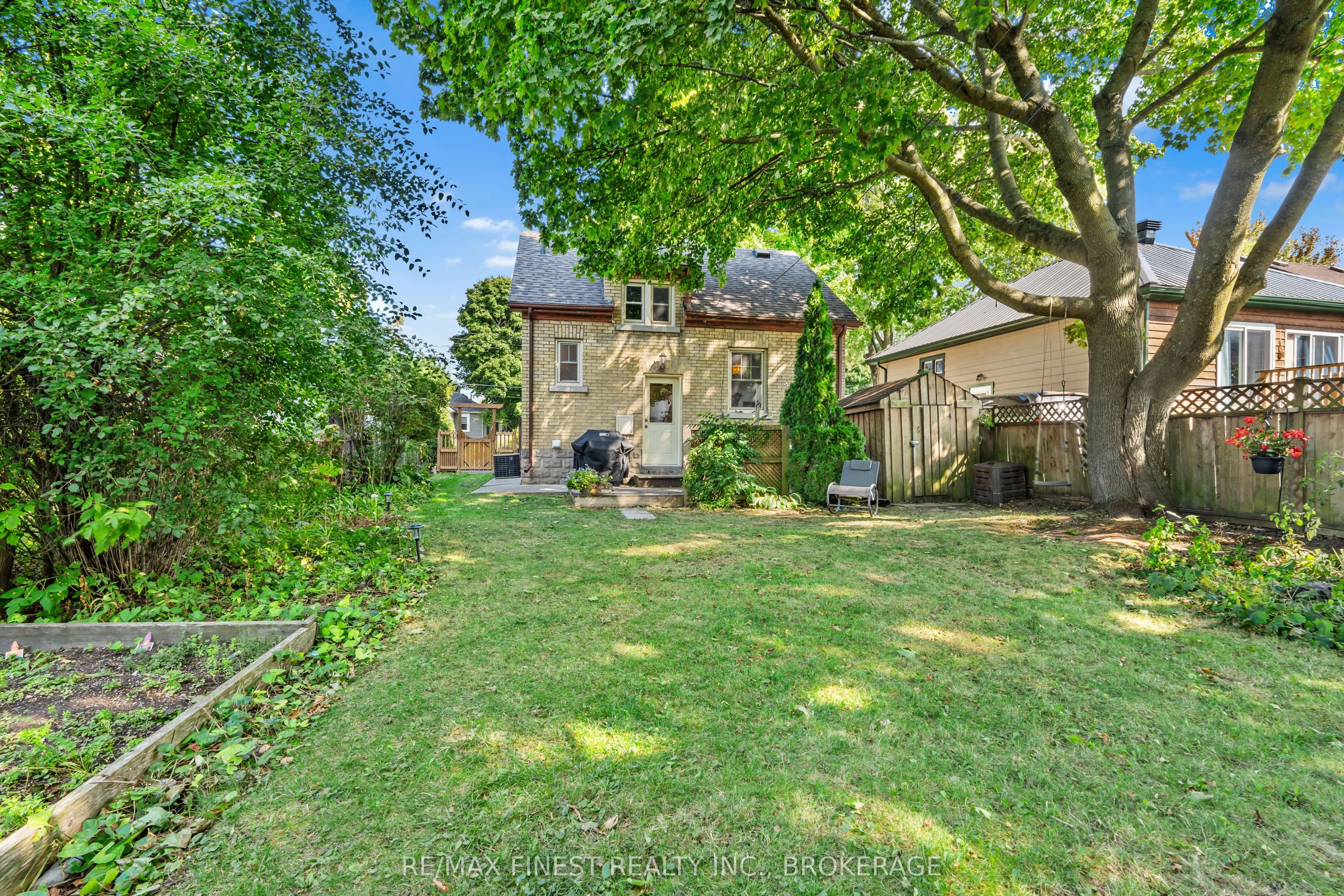 14 Graham Avenue